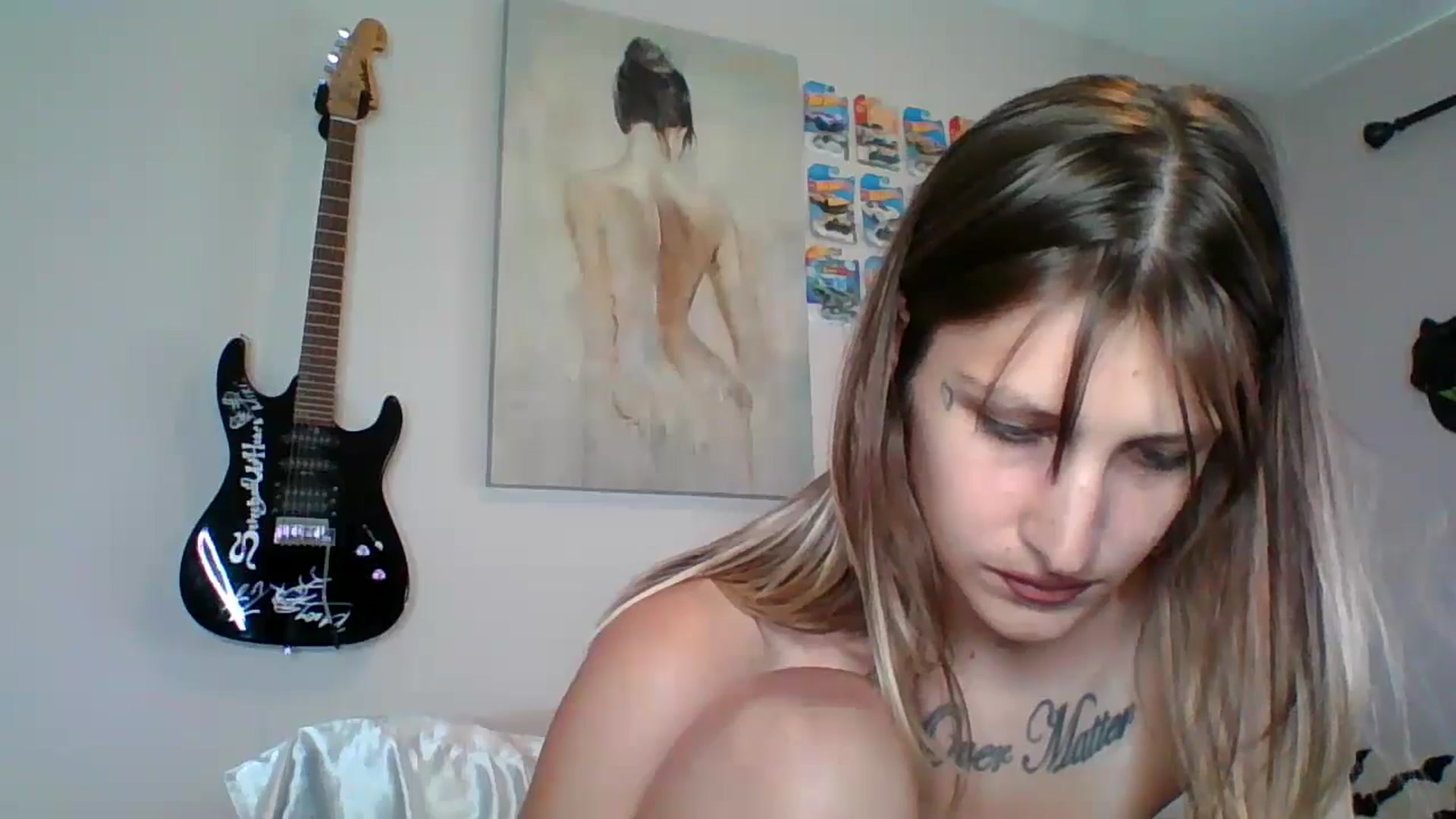 Gallery image thumbnail from Kezzlovesyou's myfreecams stream on, 10/13/2024, 17:57 image 13 of 20
