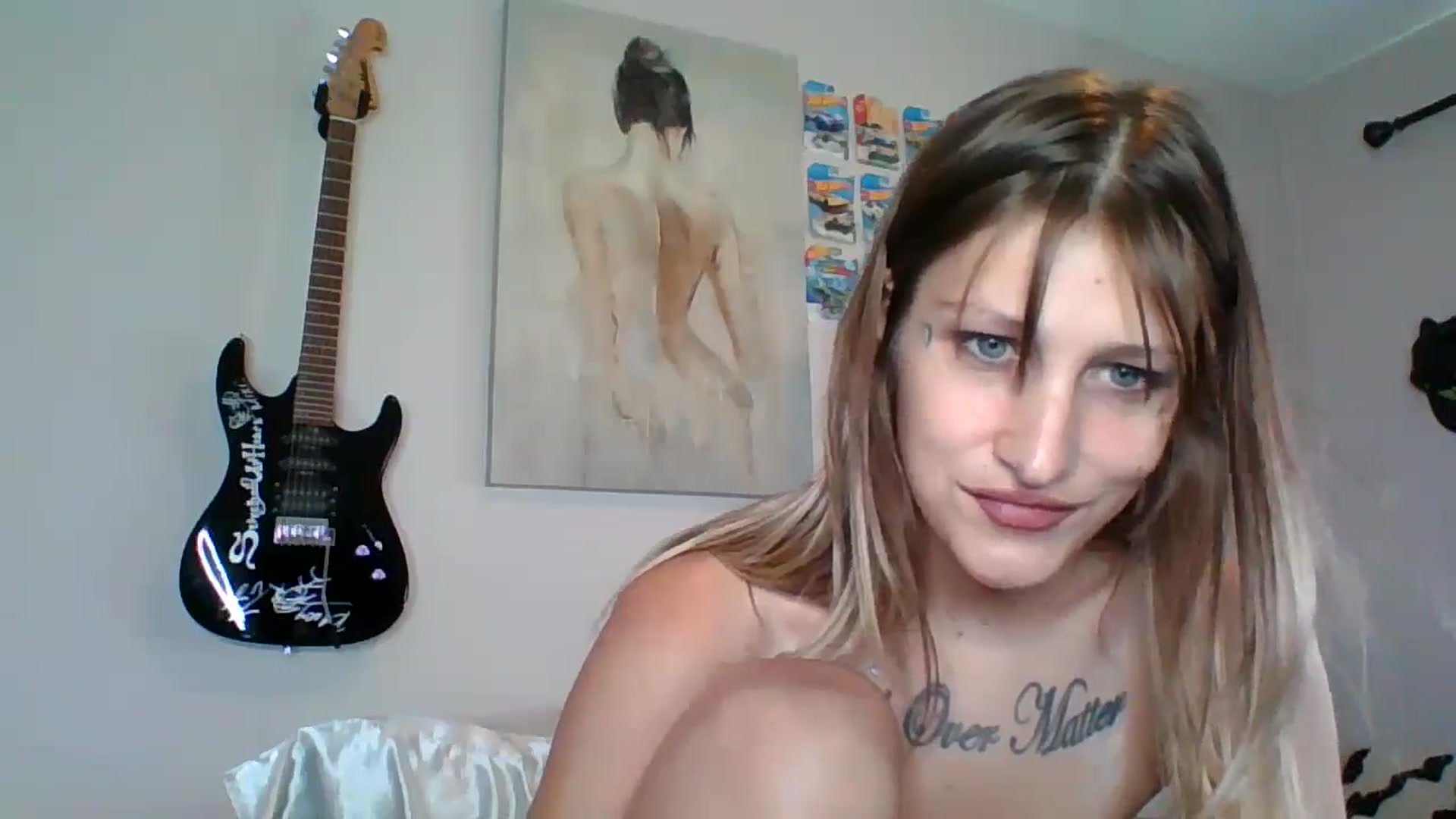 Gallery image thumbnail from Kezzlovesyou's myfreecams stream on, 10/13/2024, 17:57 image 12 of 20