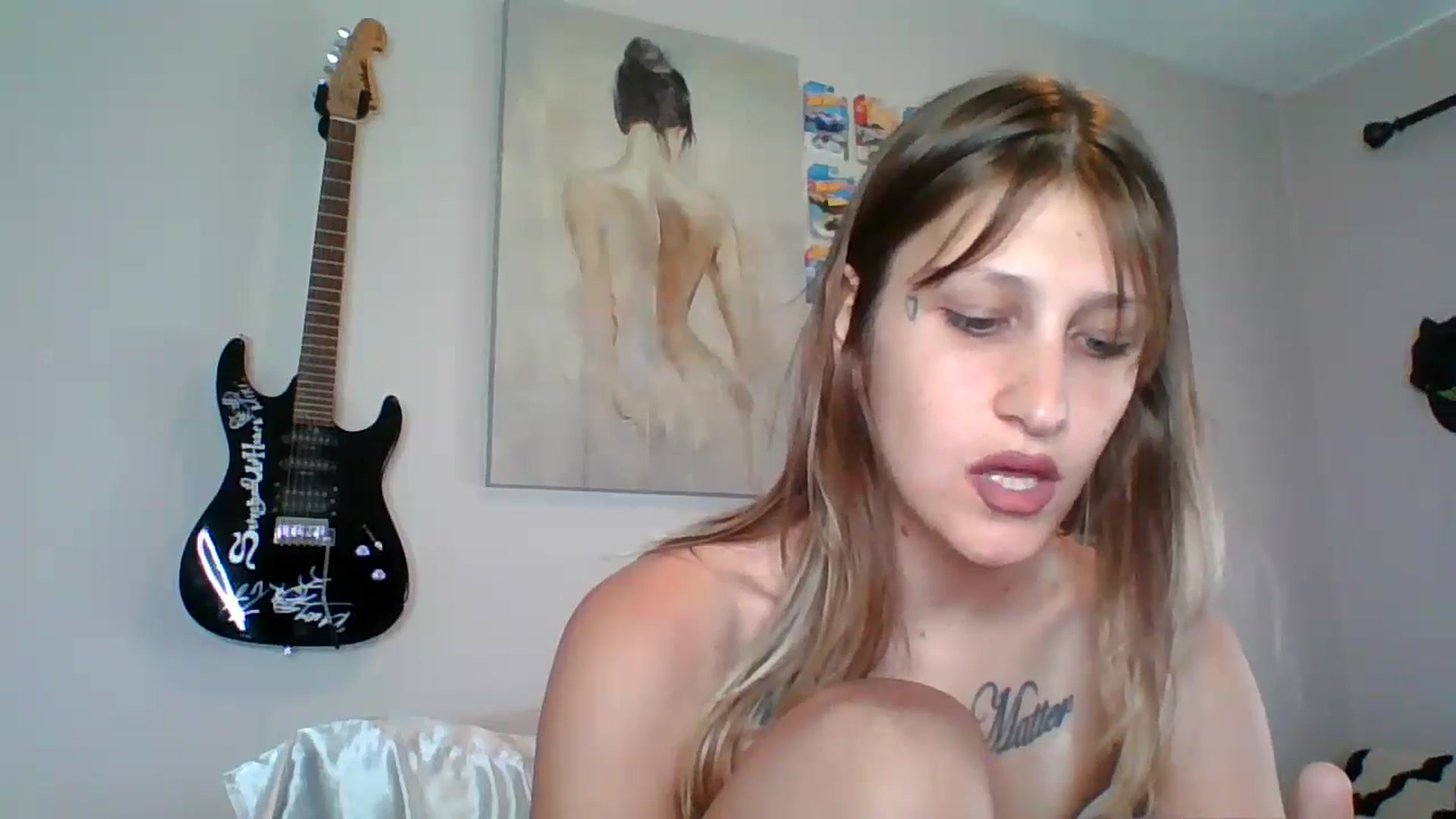 Gallery image thumbnail from Kezzlovesyou's myfreecams stream on, 10/13/2024, 17:57 image 15 of 20