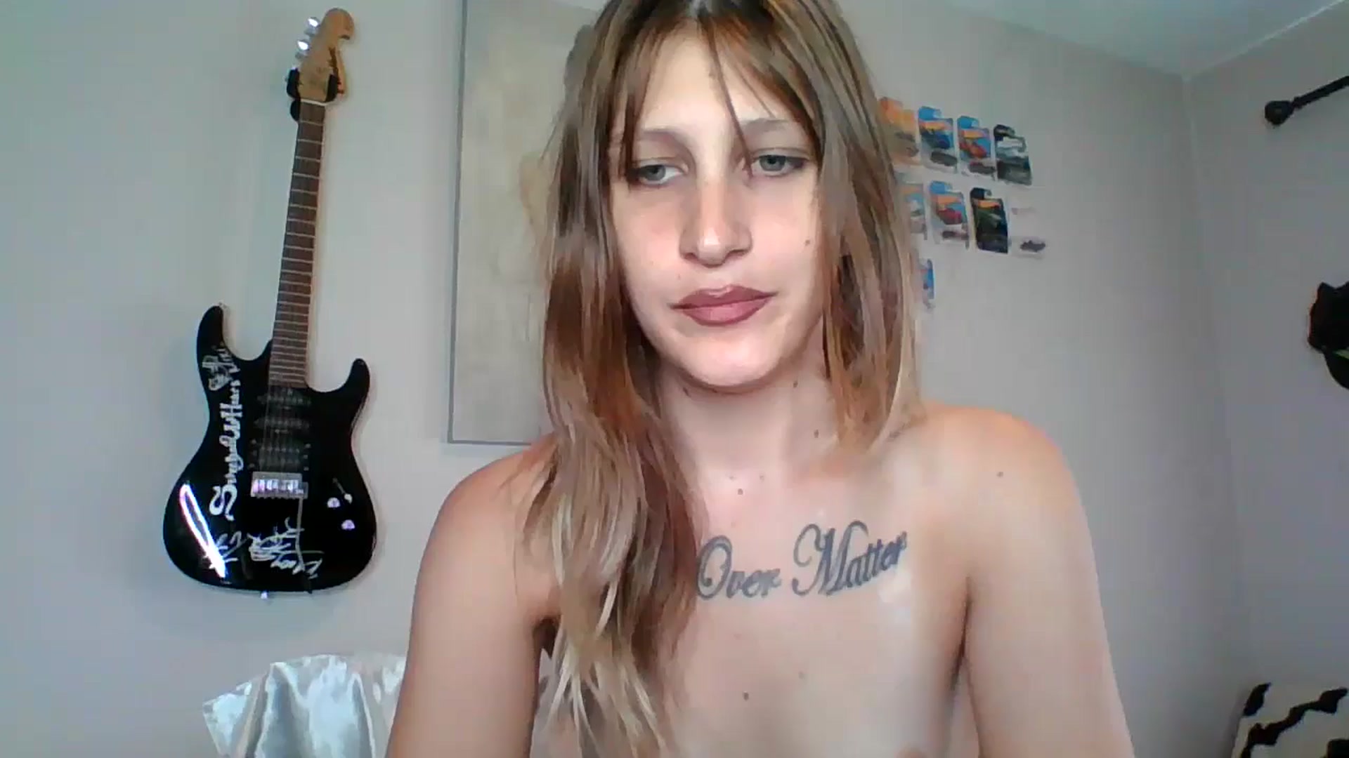 Gallery image thumbnail from Kezzlovesyou's myfreecams stream on, 10/13/2024, 17:57 image 6 of 20