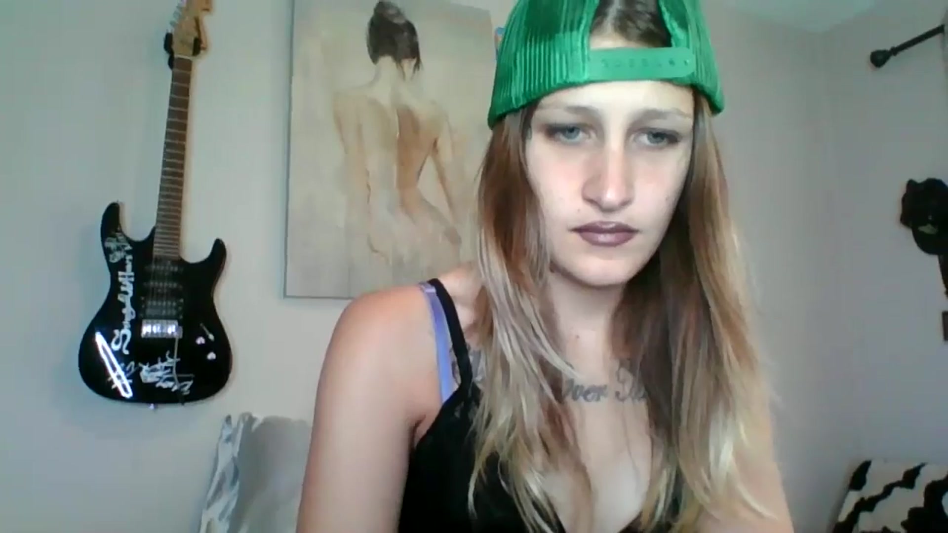 Gallery image thumbnail from Kezzlovesyou's myfreecams stream on, 10/14/2024, 16:40 image 3 of 20