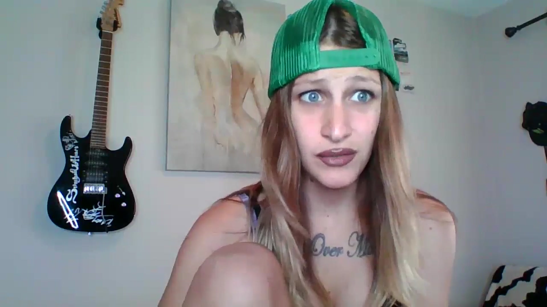 Gallery image thumbnail from Kezzlovesyou's myfreecams stream on, 10/14/2024, 16:40 image 7 of 20