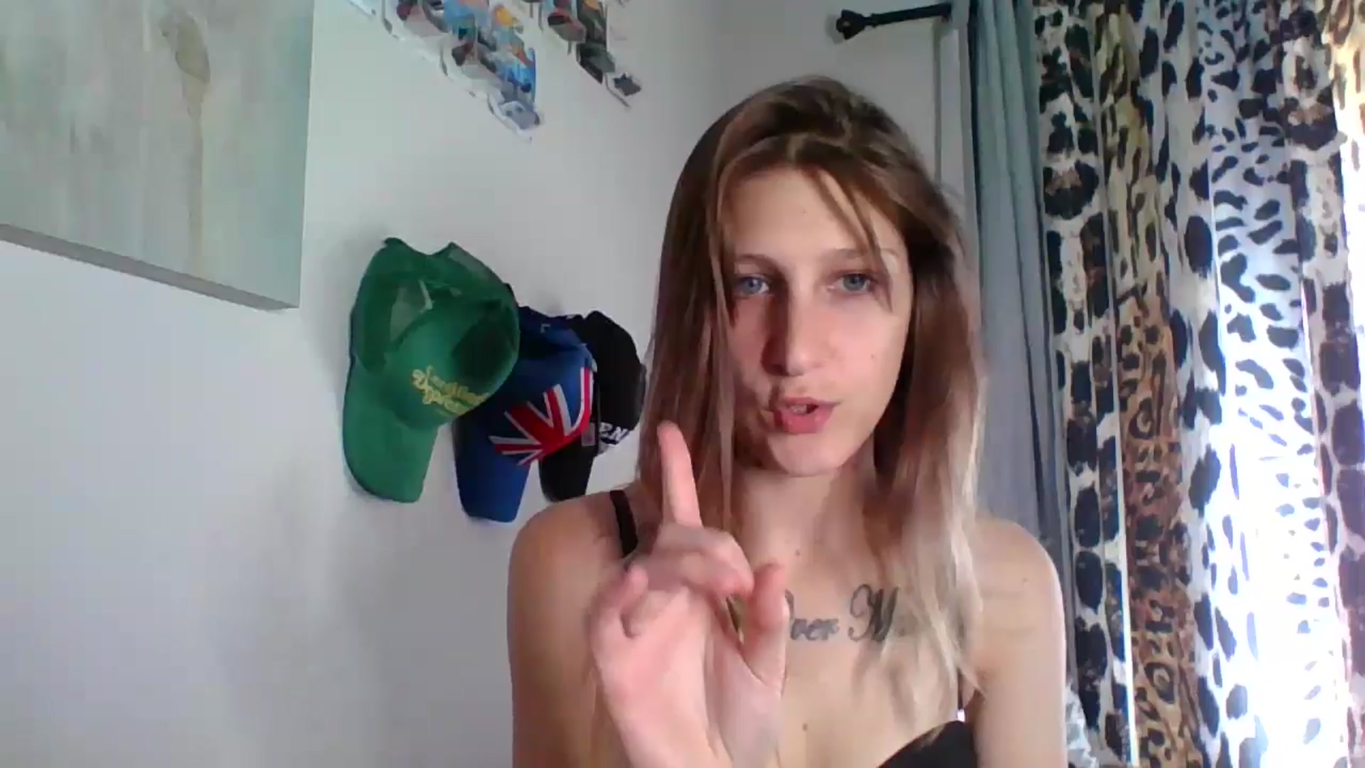 Gallery image thumbnail from Kezzlovesyou's myfreecams stream on, 12/08/2024, 19:45 image 19 of 20