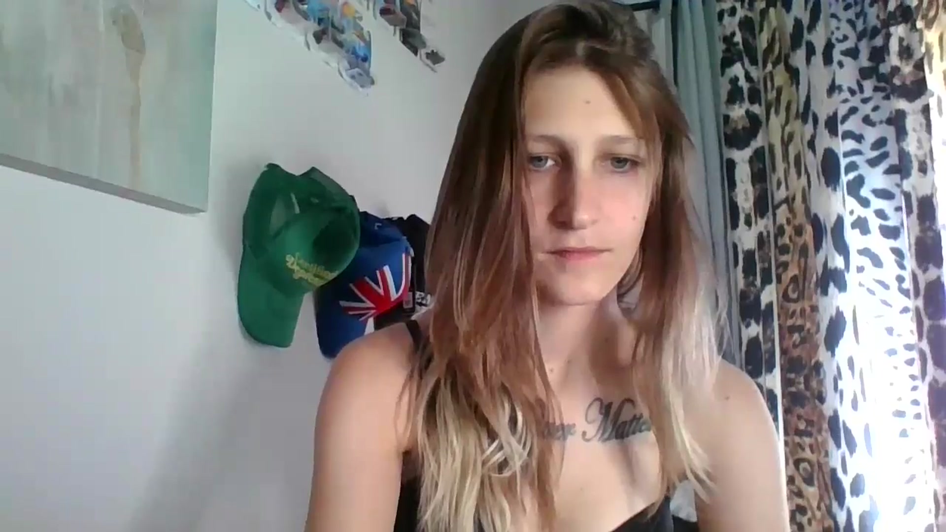 Gallery image thumbnail from Kezzlovesyou's myfreecams stream on, 12/08/2024, 19:45 image 17 of 20