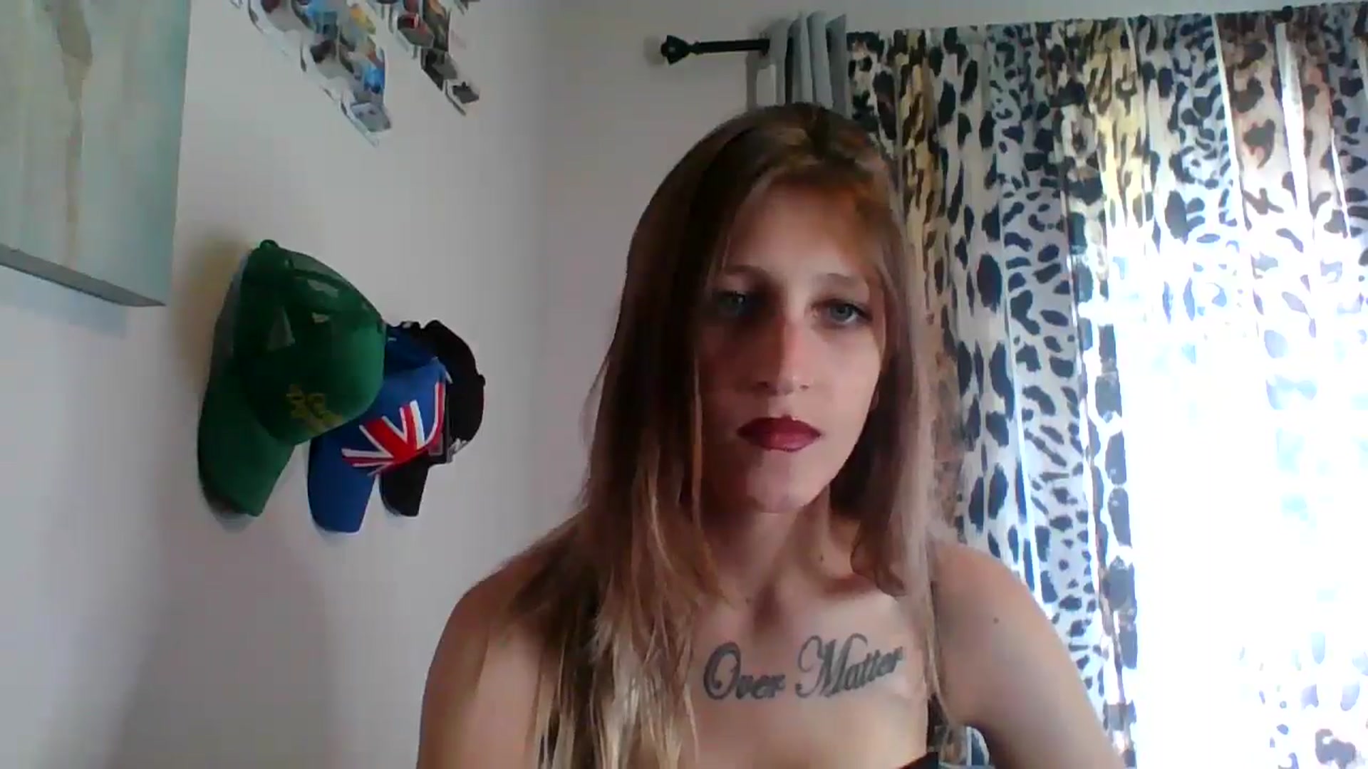 Gallery image thumbnail from Kezzlovesyou's myfreecams stream on, 12/22/2024, 19:48 image 4 of 20