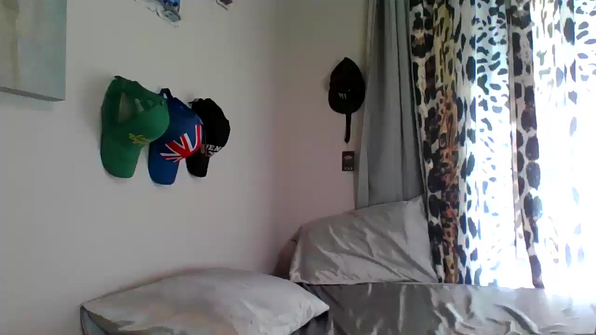 Gallery image thumbnail from Kezzlovesyou's myfreecams stream on, 01/19/2025, 19:19 image 1 of 20