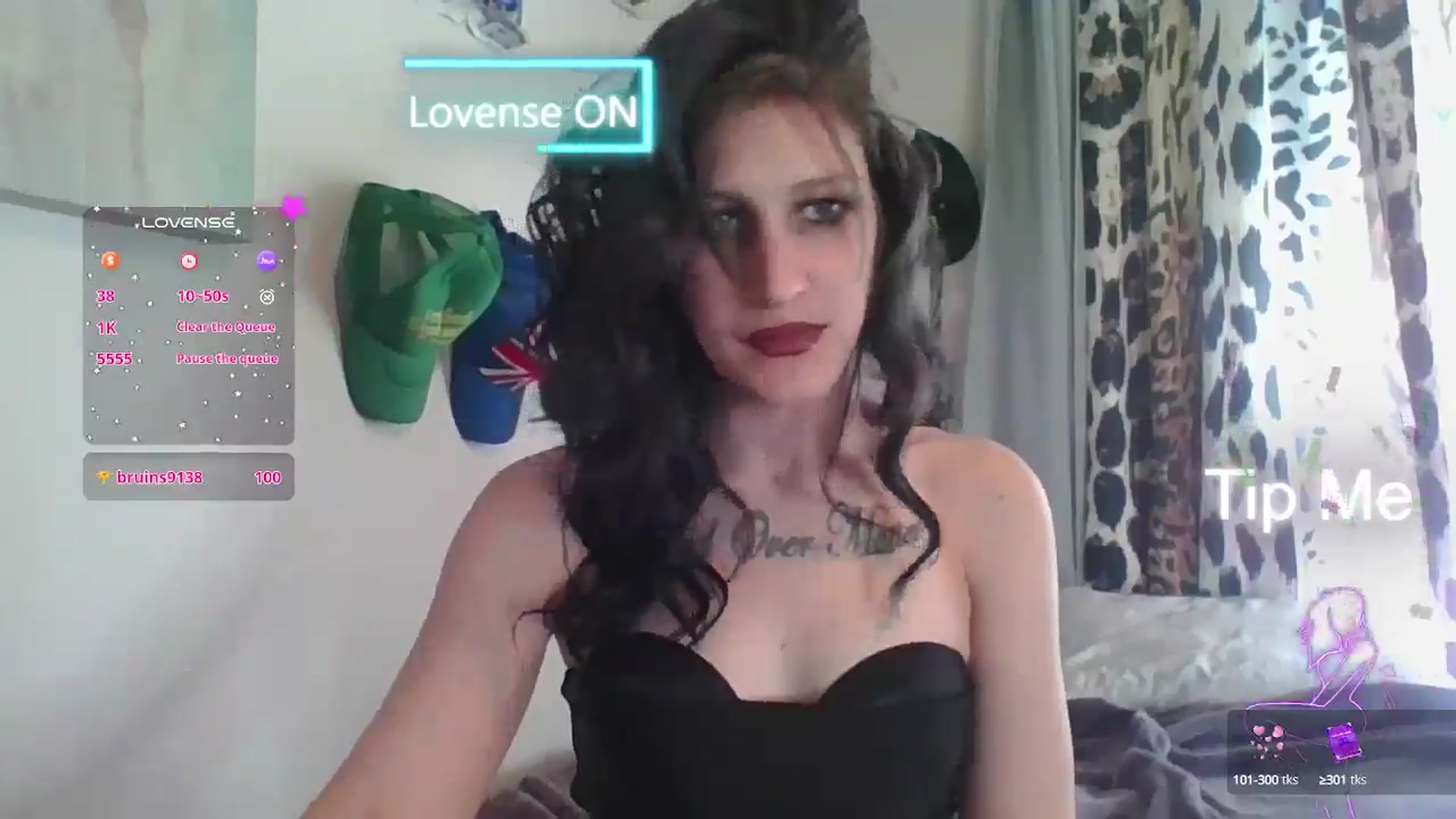 Gallery image thumbnail from Kezzlovesyou's myfreecams stream on, 01/20/2025, 18:28 image 6 of 20