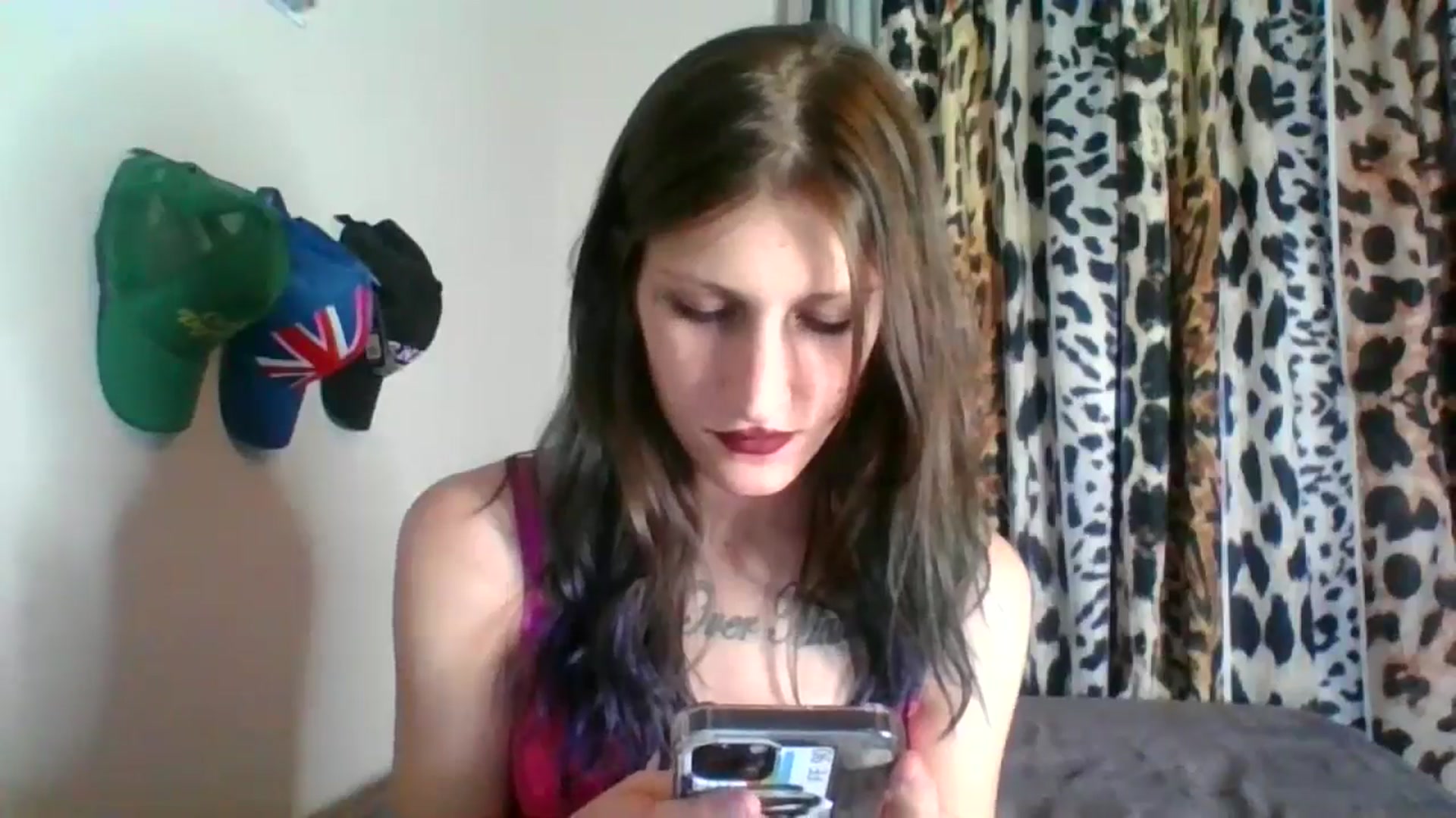 Gallery image thumbnail from Kezzlovesyou's myfreecams stream on, 02/05/2025, 08:17 image 4 of 20