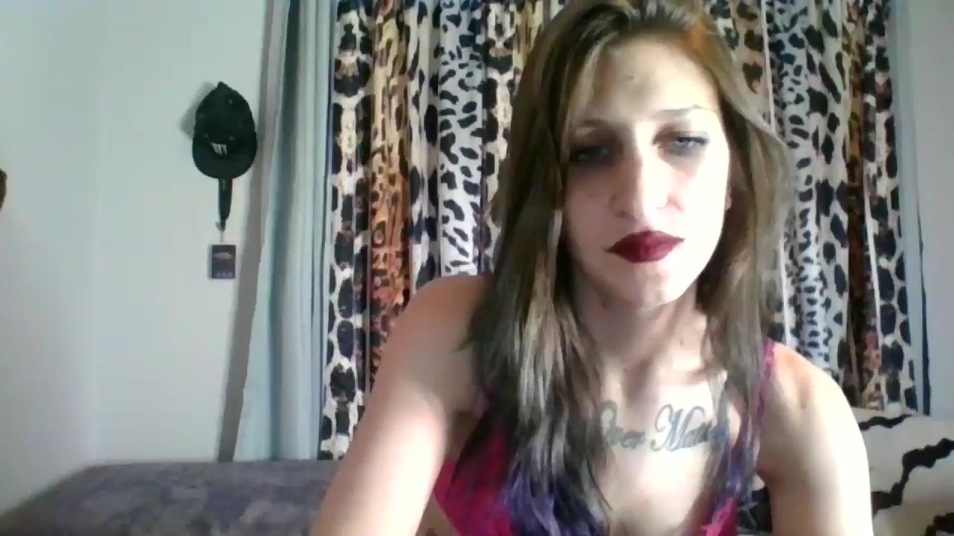 Gallery image thumbnail from Kezzlovesyou's myfreecams stream on, 02/05/2025, 08:17 image 20 of 20