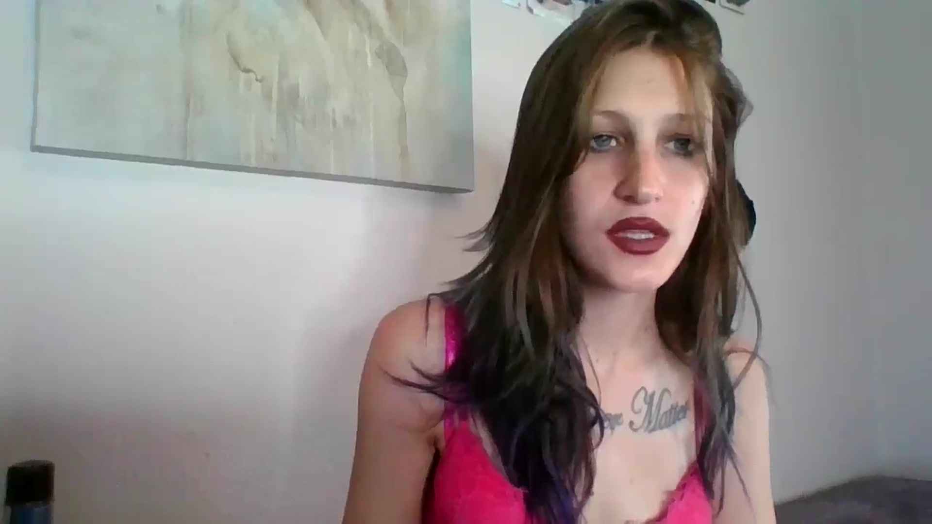 Gallery image thumbnail from Kezzlovesyou's myfreecams stream on, 02/05/2025, 19:11 image 8 of 20