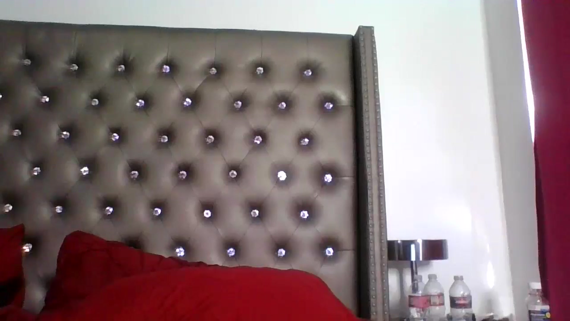 Gallery image thumbnail from Kezzlovesyou's myfreecams stream on, 02/25/2025, 01:02 image 6 of 20