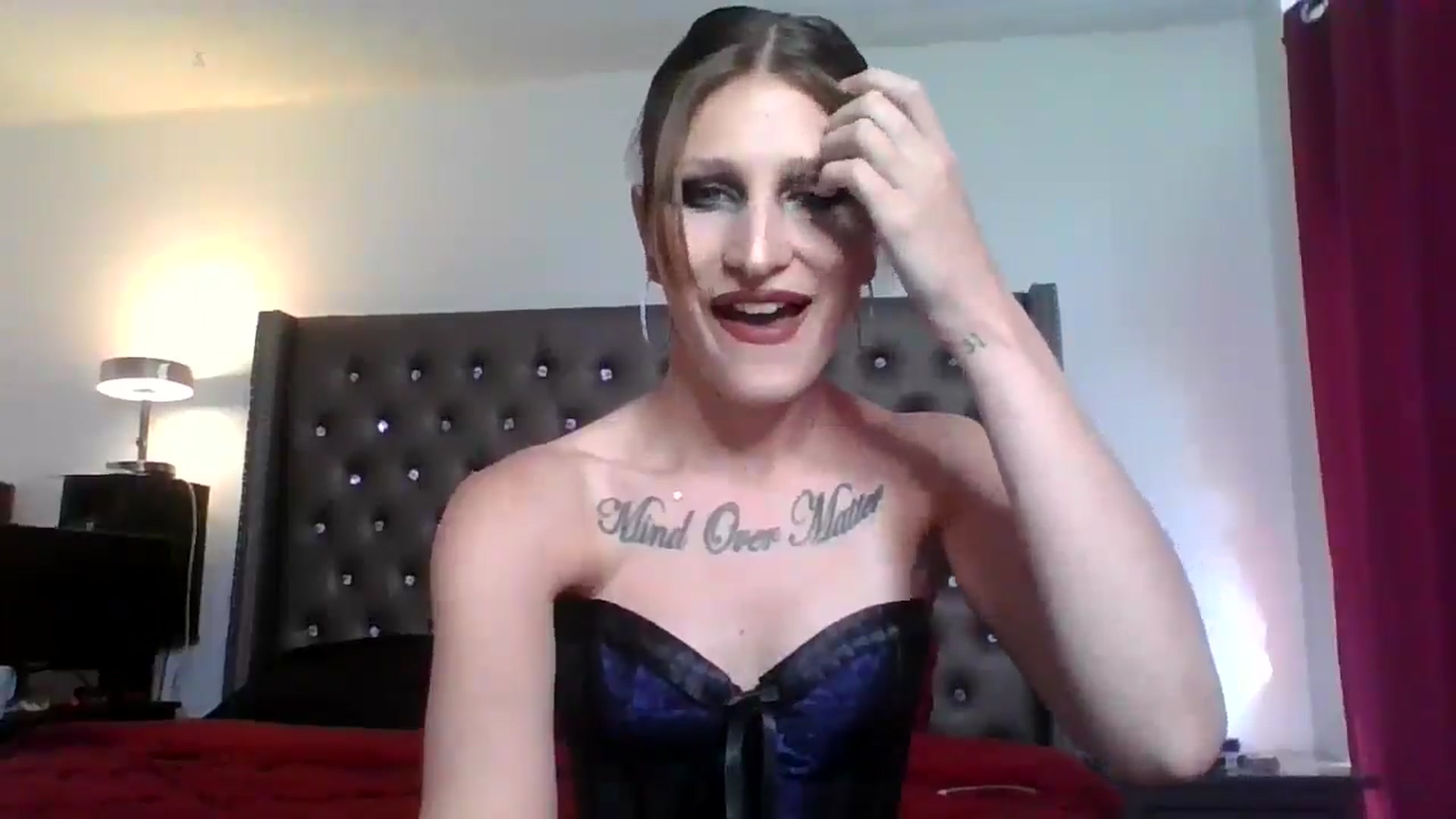 Gallery image thumbnail from Kezzlovesyou's myfreecams stream on, 02/28/2025, 02:27 image 3 of 20