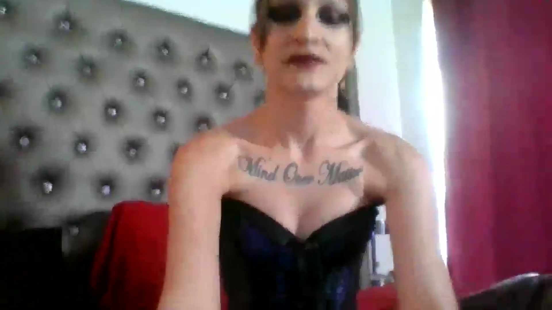 Gallery image thumbnail from Kezzlovesyou's myfreecams stream on, 02/28/2025, 02:27 image 4 of 20