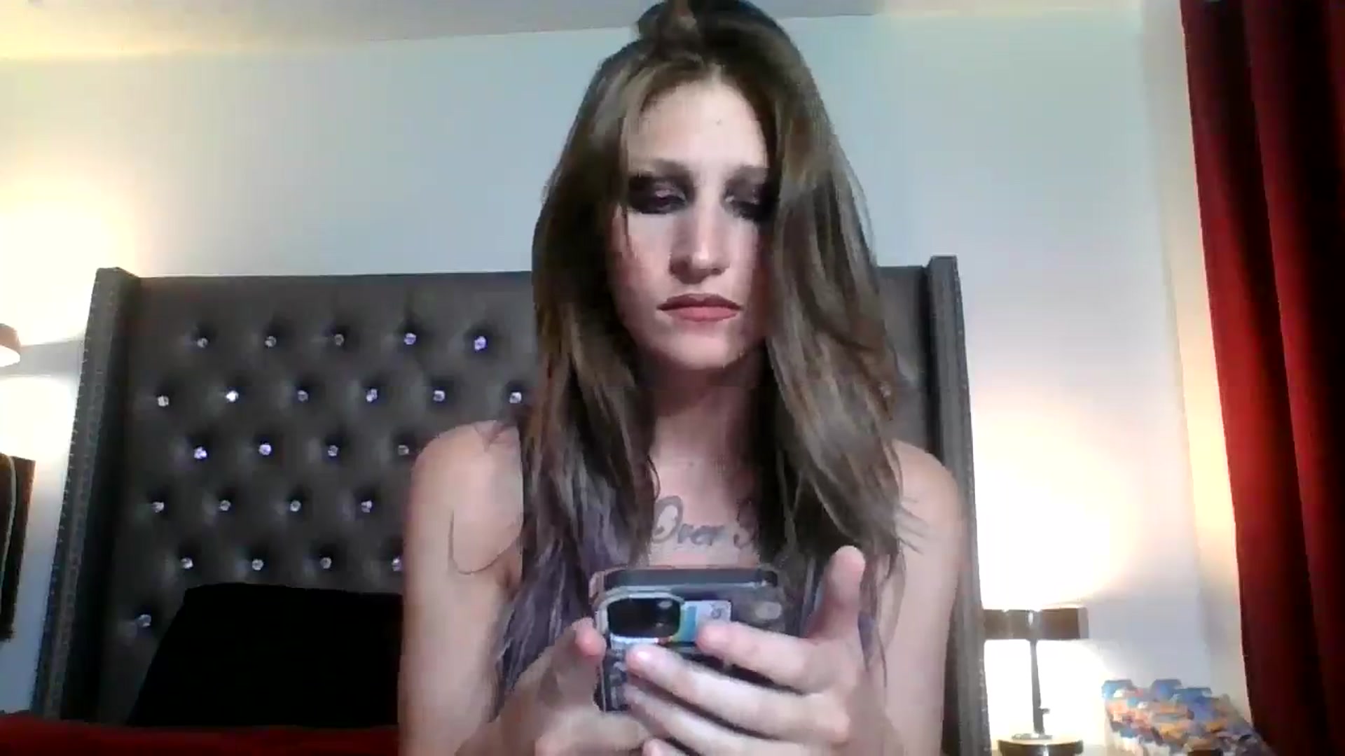Gallery image thumbnail from Kezzlovesyou's myfreecams stream on, 03/02/2025, 04:28 image 2 of 20