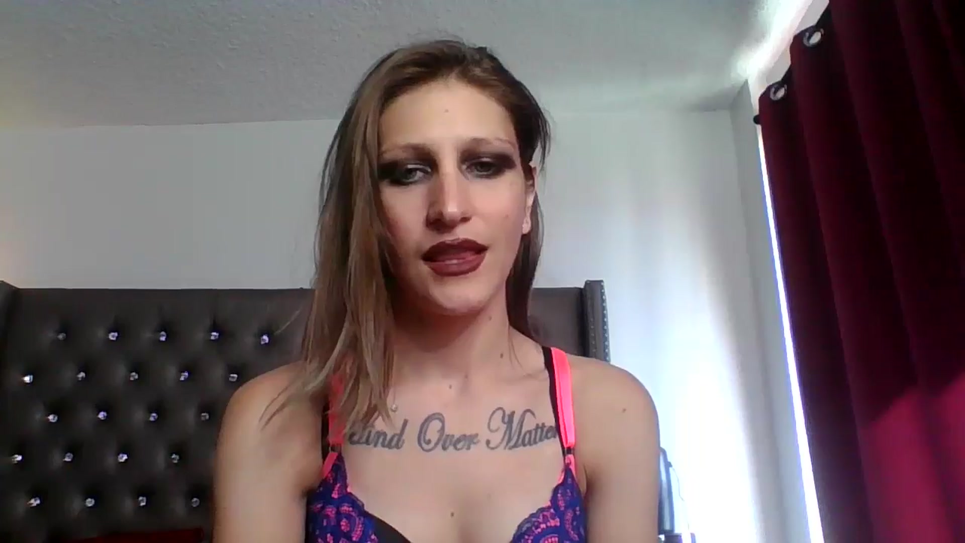 Gallery image thumbnail from Kezzlovesyou's myfreecams stream on, 03/10/2025, 18:14 image 17 of 20