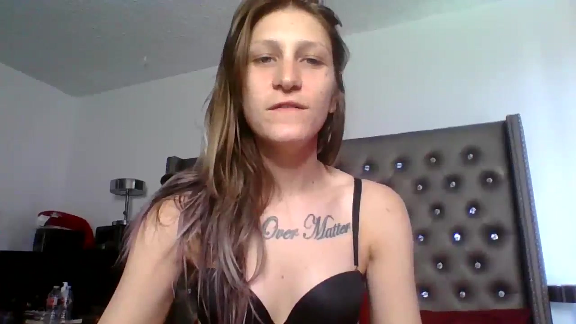 Gallery image thumbnail from Kezzlovesyou's myfreecams stream on, 03/18/2025, 18:59 image 8 of 20
