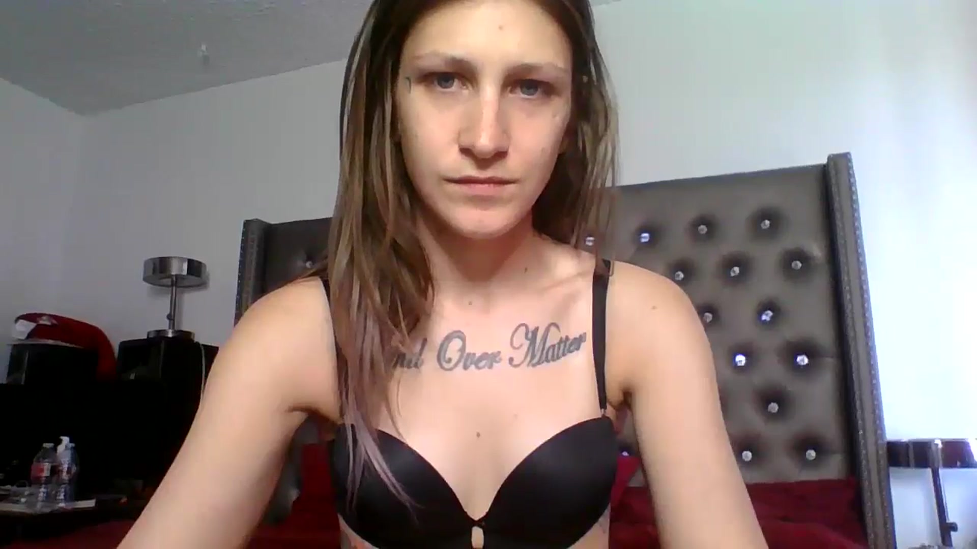 Gallery image thumbnail from Kezzlovesyou's myfreecams stream on, 03/18/2025, 18:59 image 2 of 20