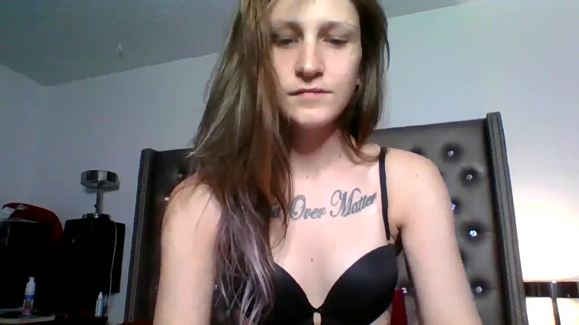 Gallery image thumbnail from Kezzlovesyou's myfreecams stream on, 03/21/2025, 07:48 image 17 of 20
