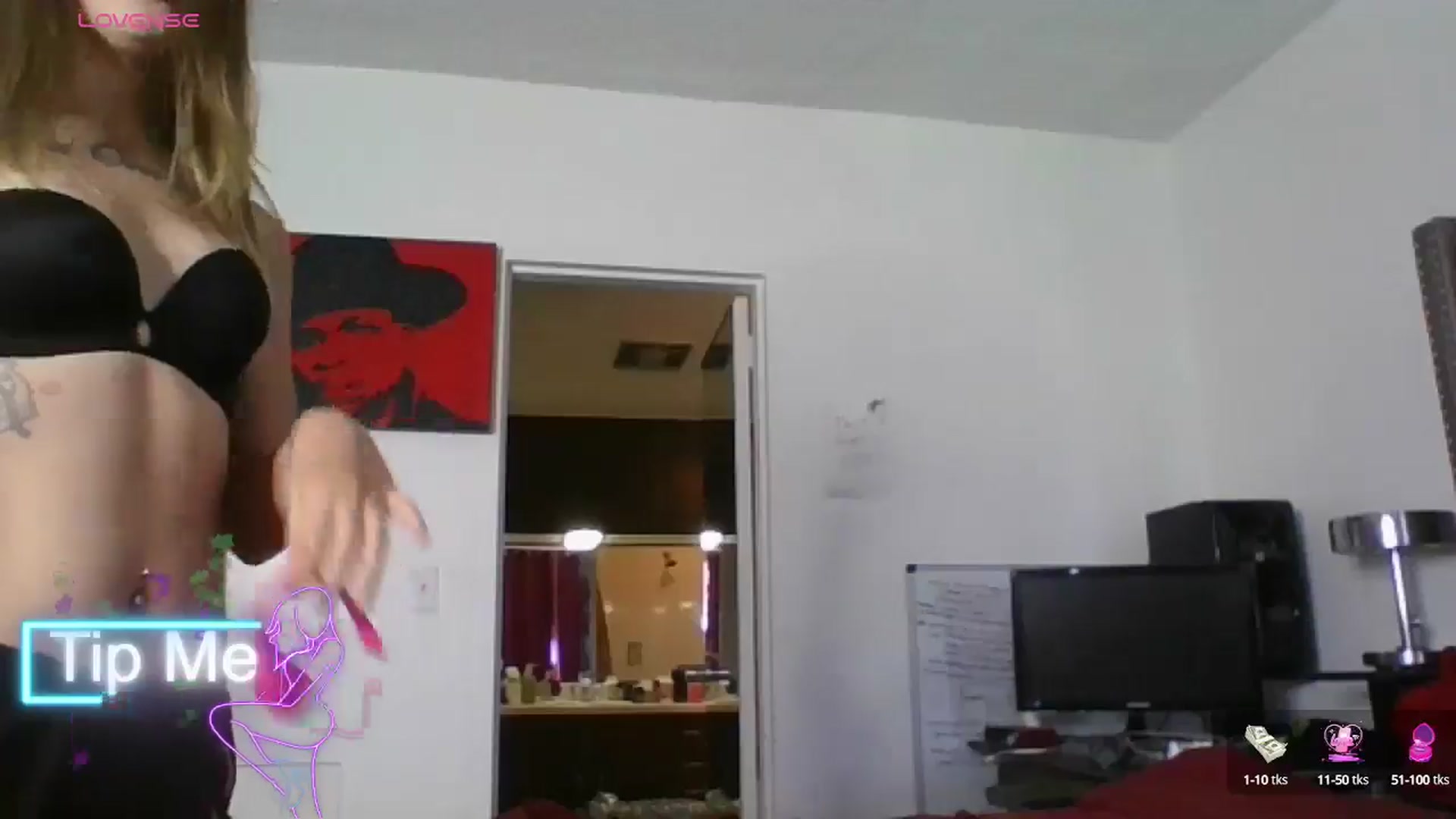 Gallery image thumbnail from Kezzlovesyou's myfreecams stream on, 06/21/2025, 23:28 image 19 of 20