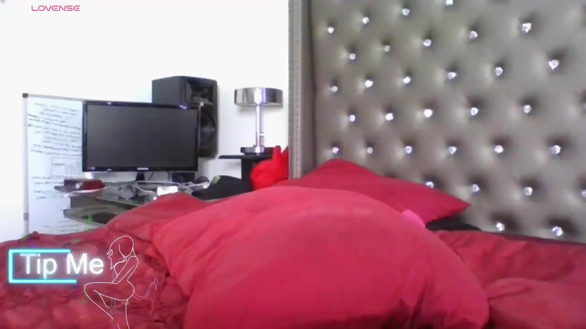 Gallery image thumbnail from Kezzlovesyou's myfreecams stream on, 06/22/2025, 24:51 image 18 of 20