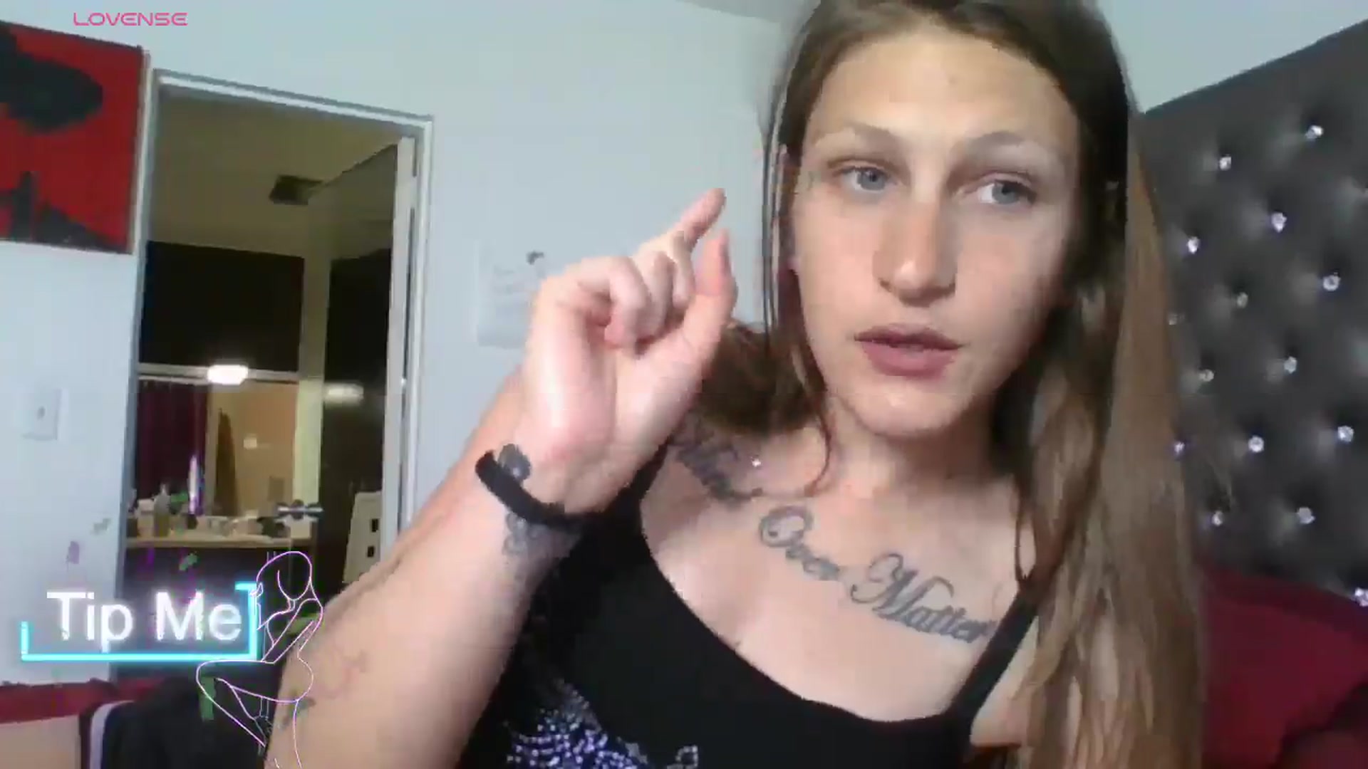 Gallery image thumbnail from Kezzlovesyou's myfreecams stream on, 06/22/2025, 01:39 image 13 of 20