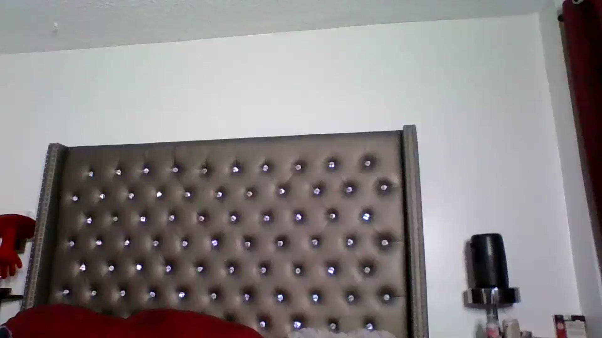 Gallery image thumbnail from Kezzlovesyou's myfreecams stream on, 07/01/2025, 06:09 image 19 of 20