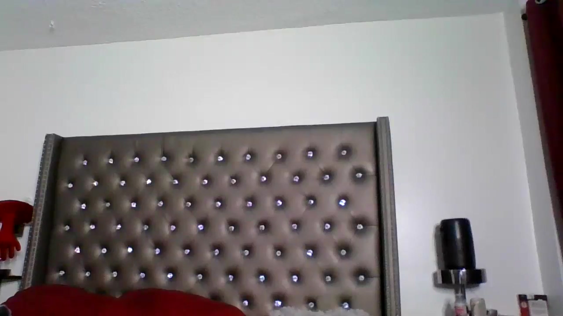 Gallery image thumbnail from Kezzlovesyou's myfreecams stream on, 07/01/2025, 06:09 image 18 of 20