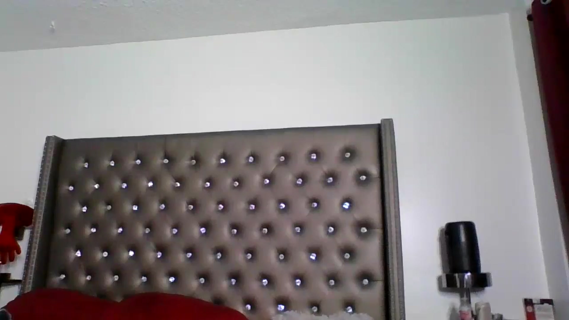 Gallery image thumbnail from Kezzlovesyou's myfreecams stream on, 07/01/2025, 06:09 image 16 of 20