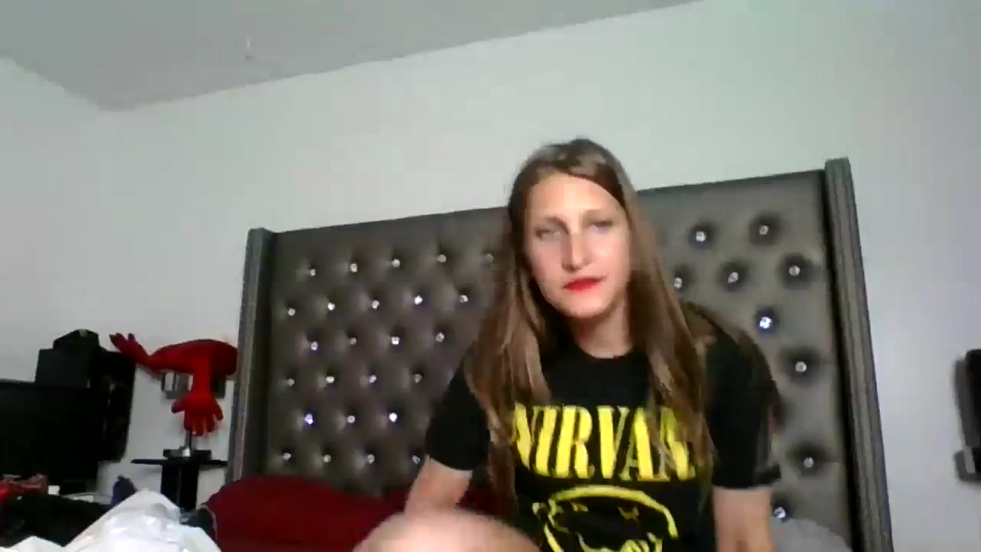 Gallery image thumbnail from Kezzlovesyou's myfreecams stream on, 07/01/2025, 06:09 image 3 of 20