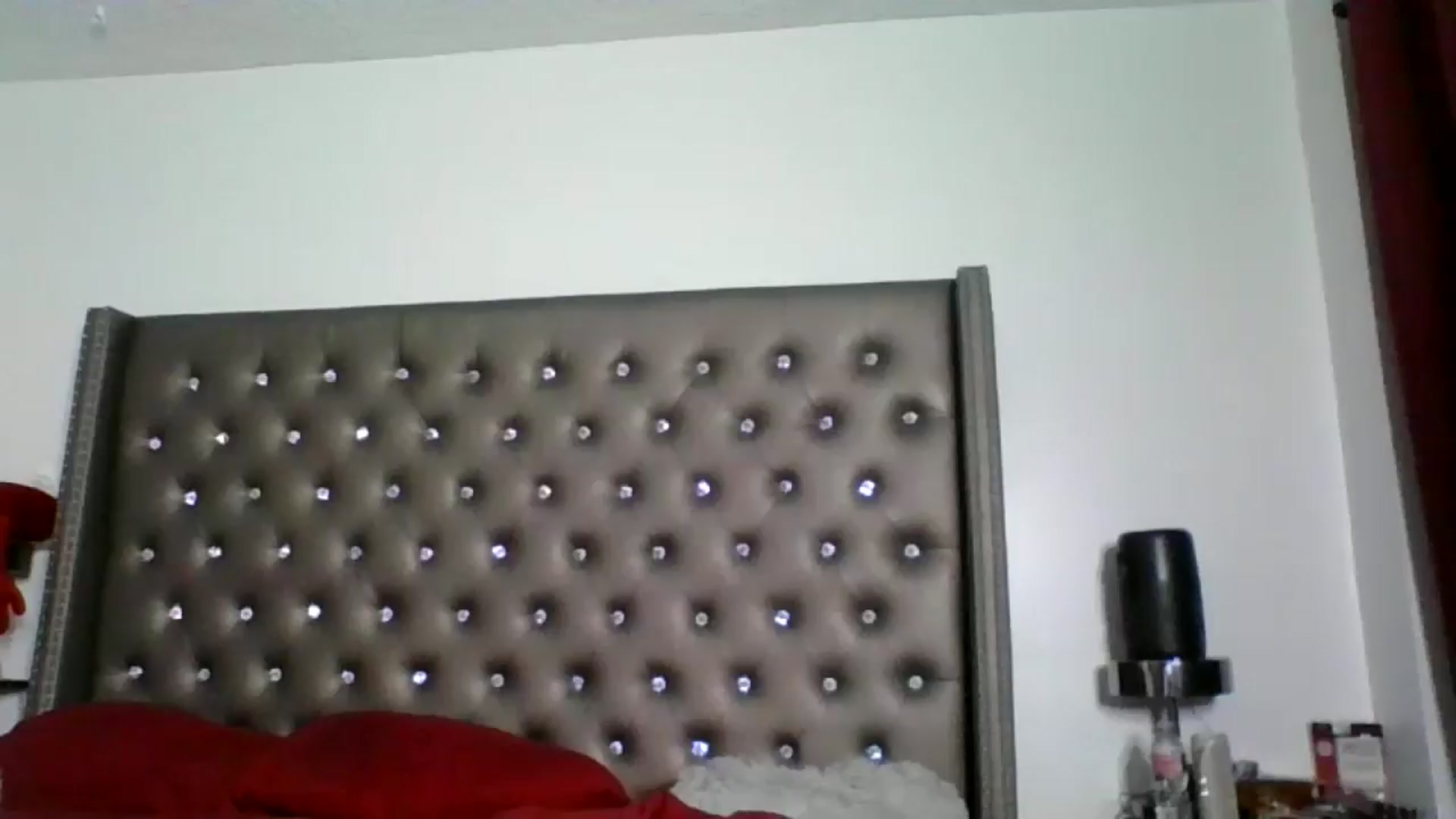 Gallery image thumbnail from Kezzlovesyou's myfreecams stream on, 07/01/2025, 06:09 image 2 of 20
