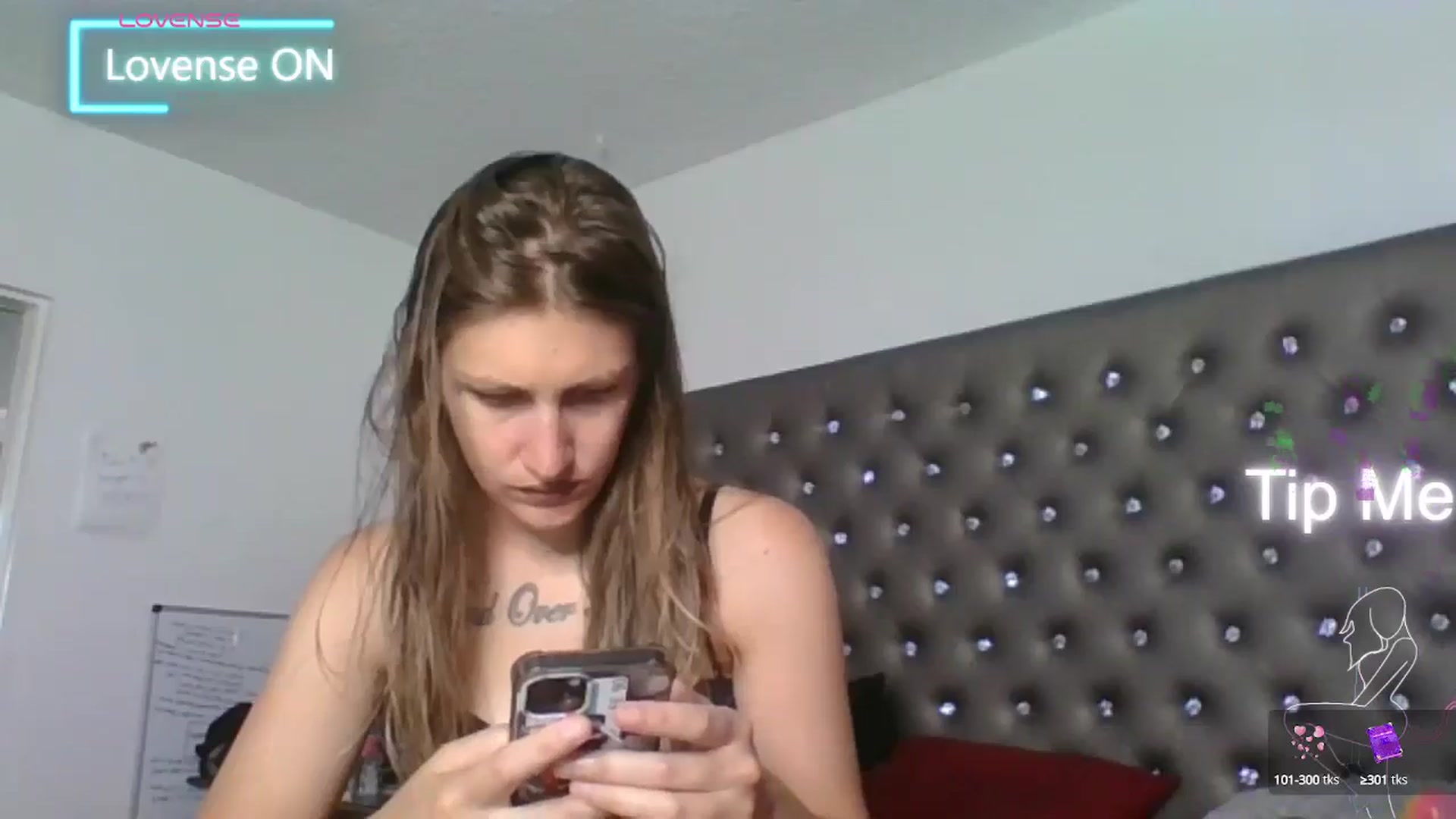 Gallery image thumbnail from Kezzlovesyou's myfreecams stream on, 07/08/2025, 18:42 image 13 of 20
