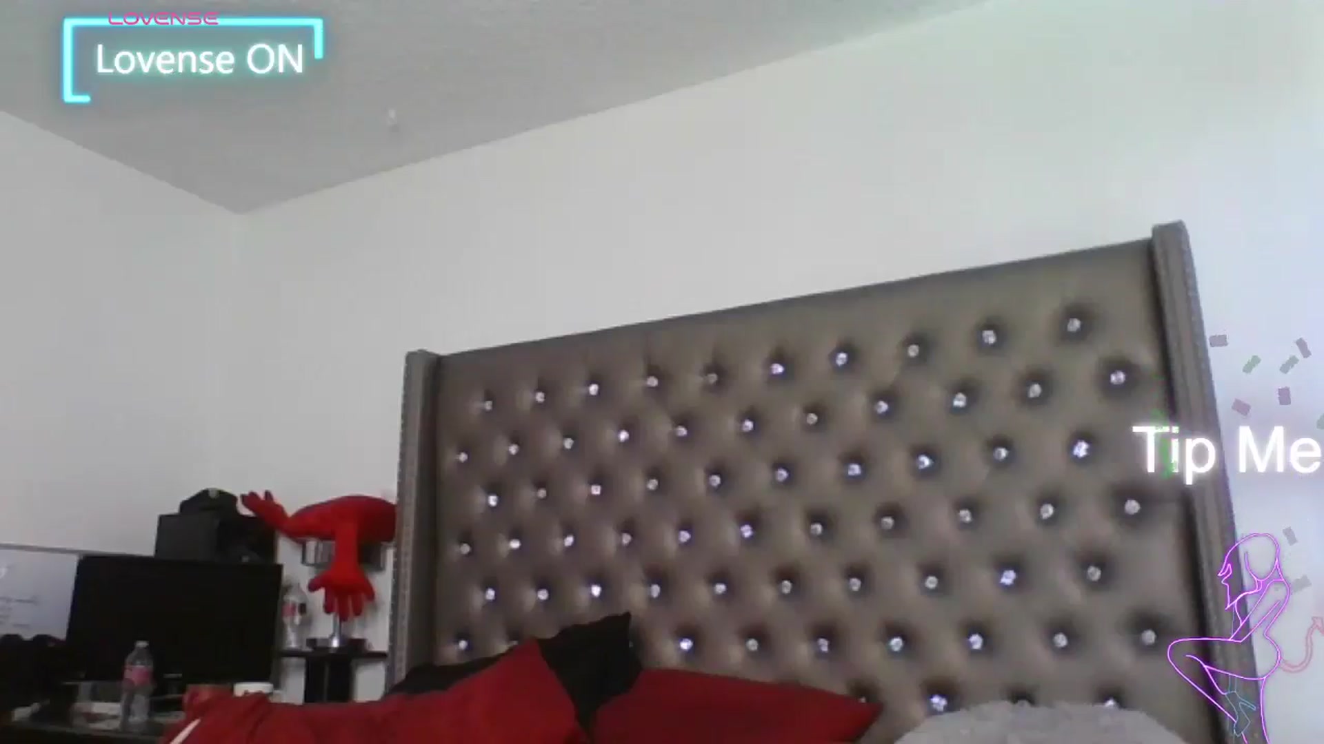 Gallery image thumbnail from Kezzlovesyou's myfreecams stream on, 07/08/2025, 18:42 image 10 of 20