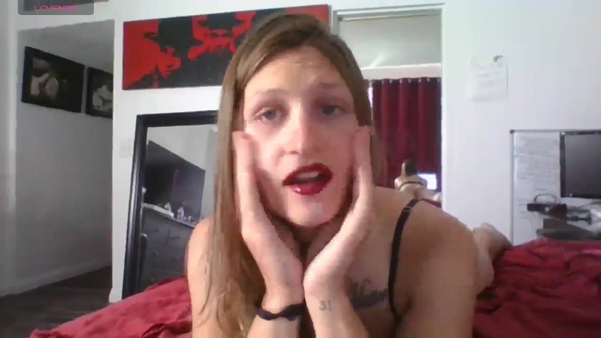 Gallery image thumbnail from Kezzlovesyou's myfreecams stream on, 07/10/2025, 20:50 image 16 of 20