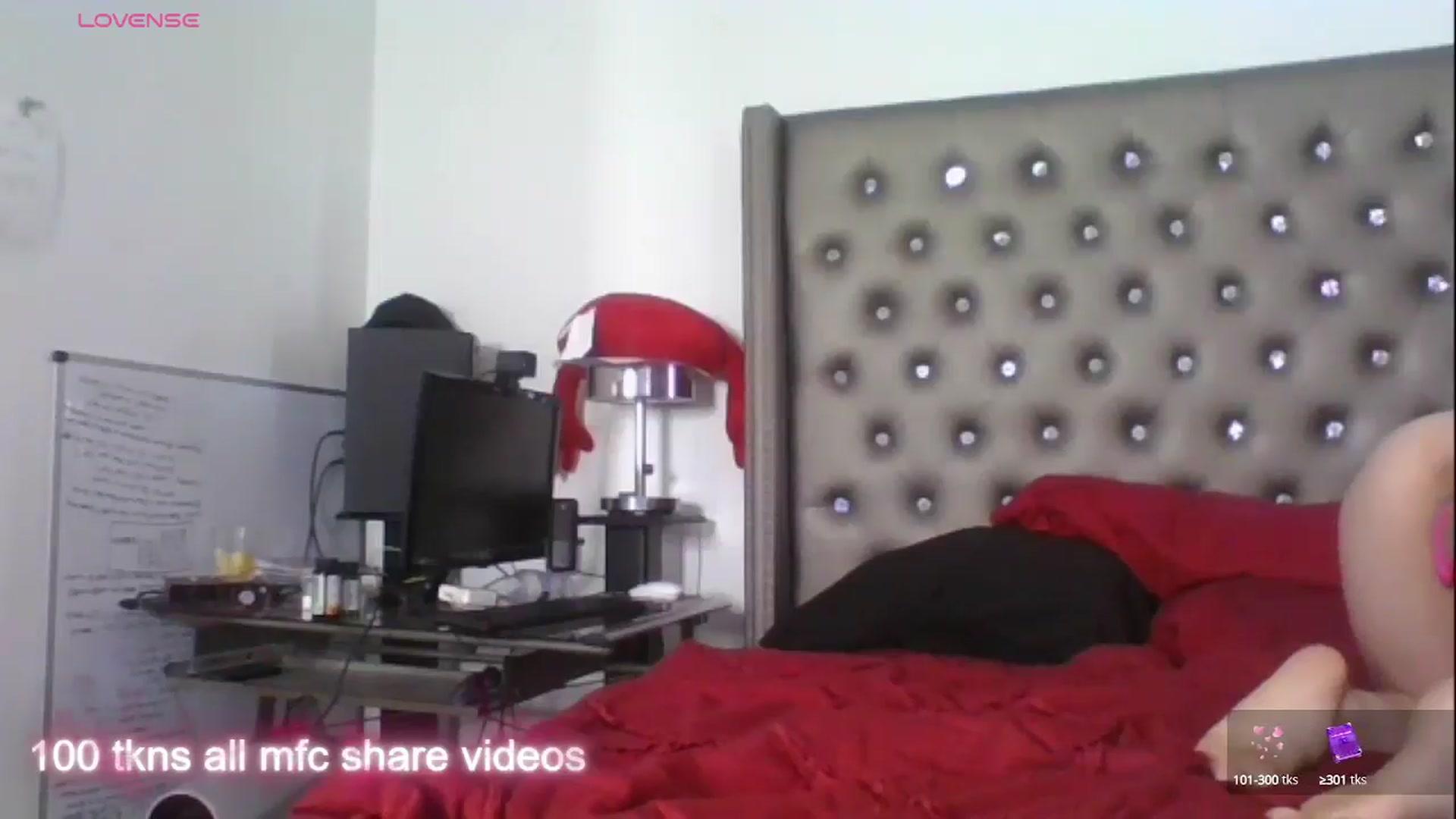 Gallery image thumbnail from Kezzlovesyou's myfreecams stream on, 07/16/2025, 21:09 image 16 of 20