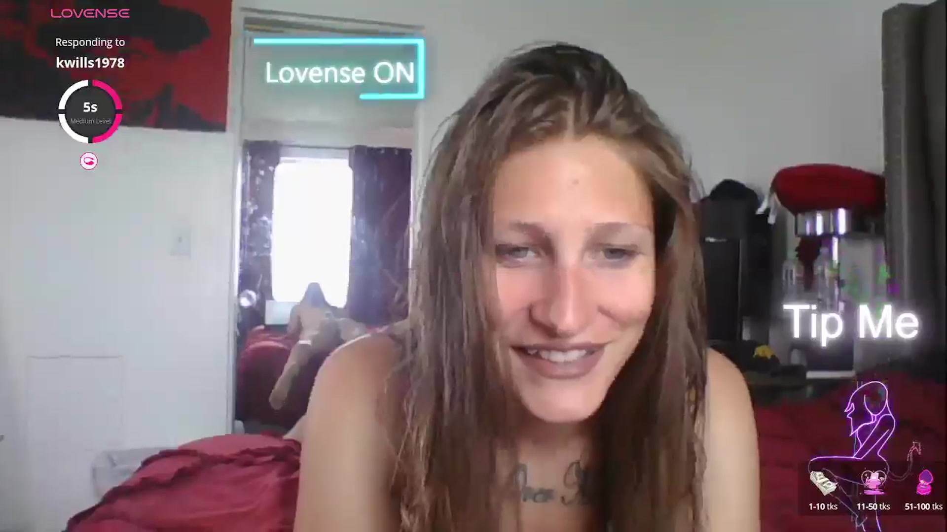 Gallery image thumbnail from Kezzlovesyou's myfreecams stream on, 07/23/2025, 17:36 image 12 of 20