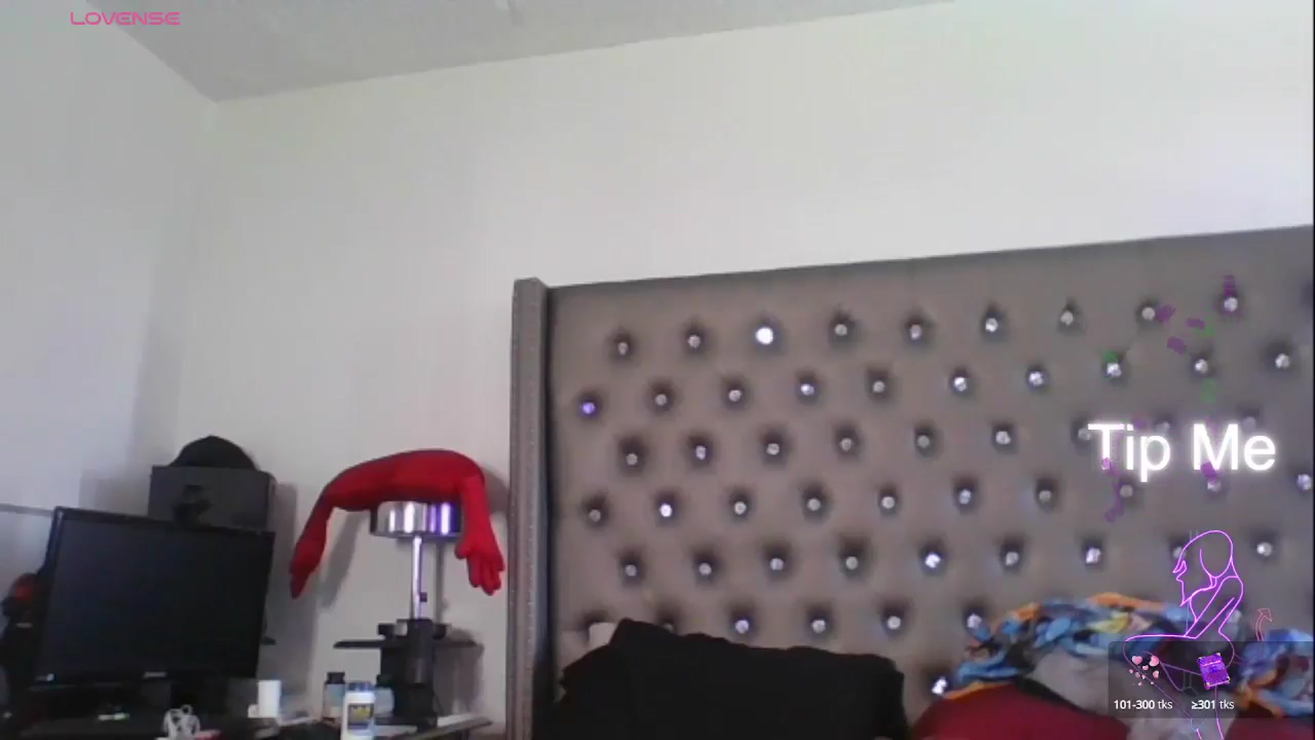 Gallery image thumbnail from Kezzlovesyou's myfreecams stream on, 07/30/2025, 24:13 image 11 of 20