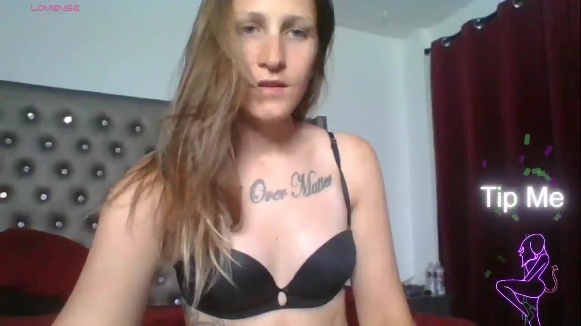 Gallery image thumbnail from Kezzlovesyou's myfreecams stream on, 07/31/2025, 04:59 image 5 of 20