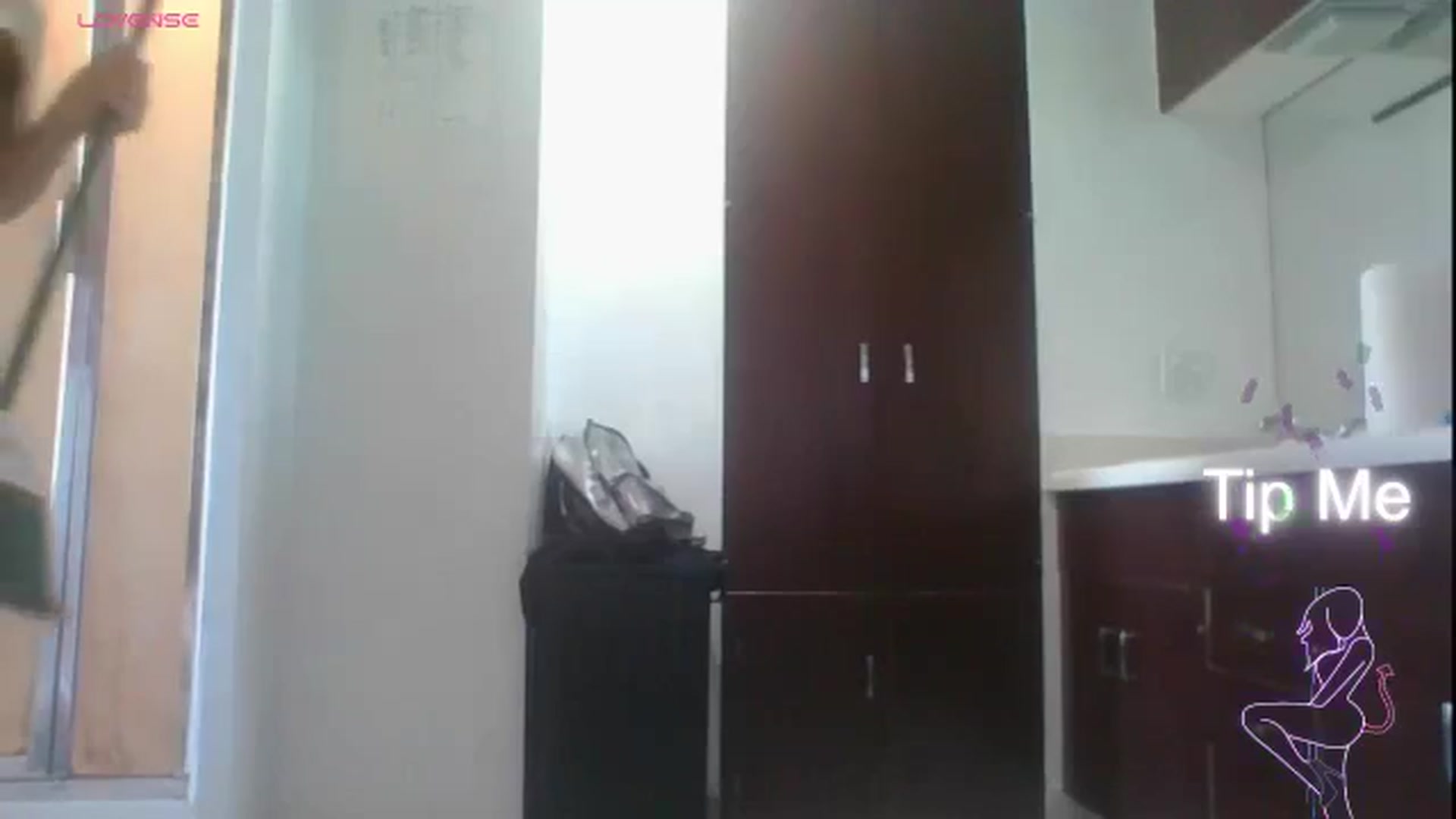 Gallery image thumbnail from Kezzlovesyou's myfreecams stream on, 08/05/2025, 20:33 image 16 of 20