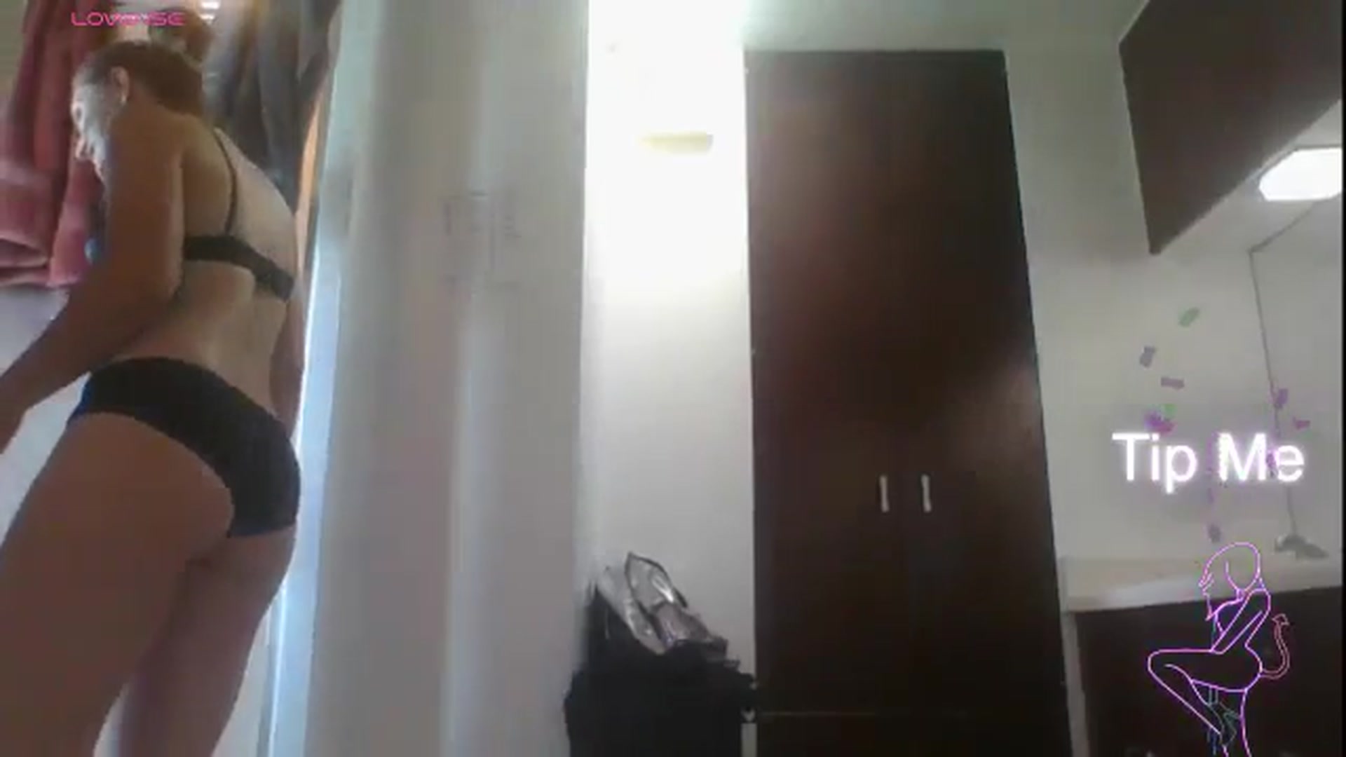 Gallery image thumbnail from Kezzlovesyou's myfreecams stream on, 08/05/2025, 20:33 image 20 of 20