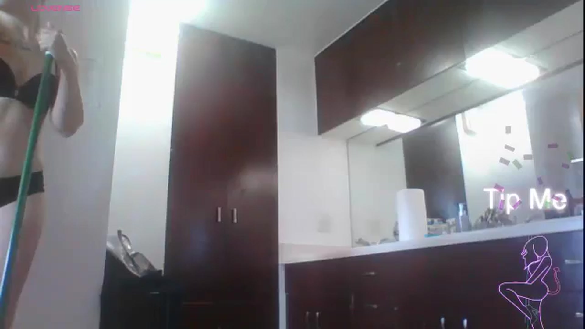 Gallery image thumbnail from Kezzlovesyou's myfreecams stream on, 08/05/2025, 20:33 image 18 of 20