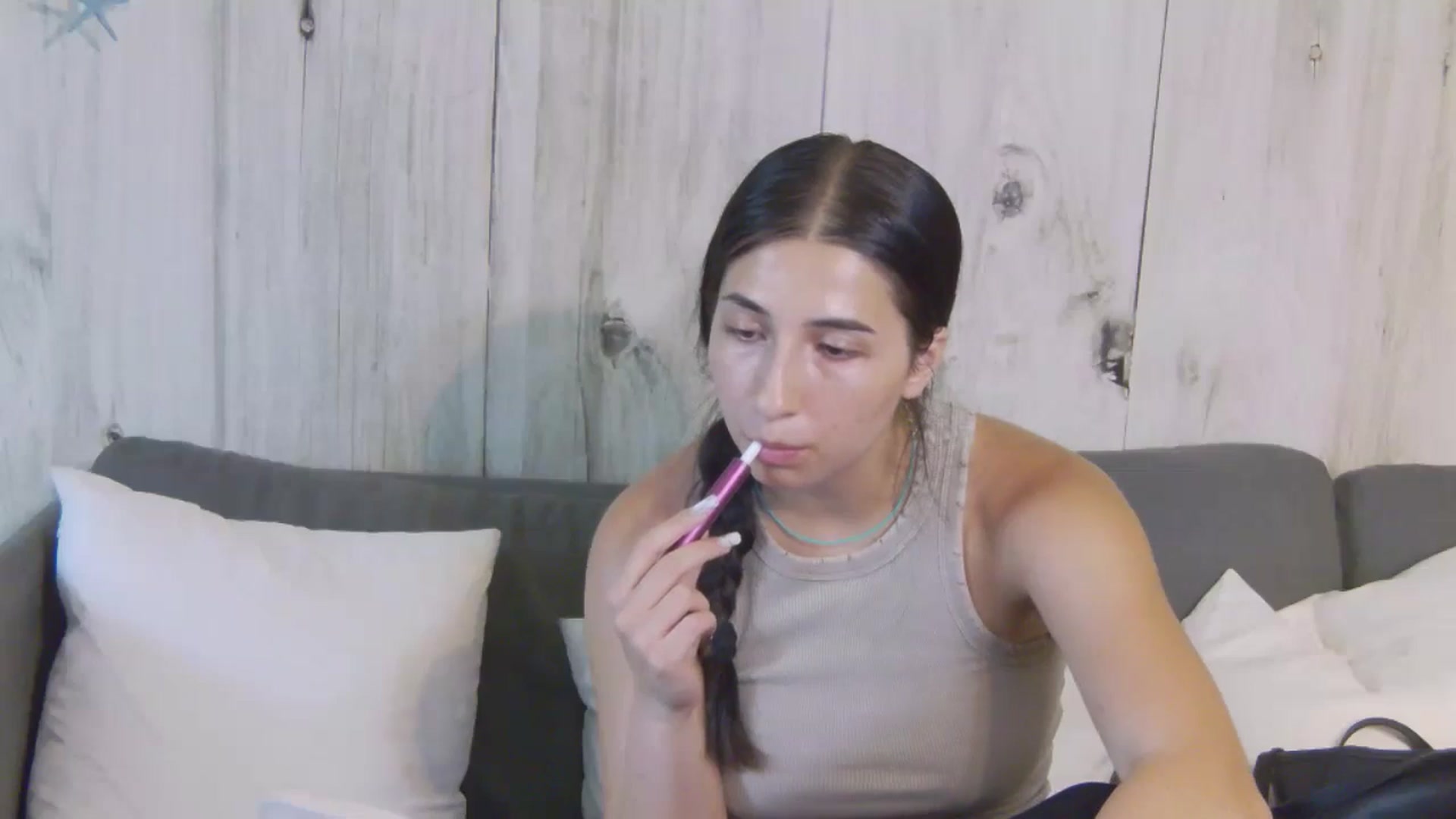 Gallery image thumbnail from Khadijaa's myfreecams stream on, 07/16/2024, 14:10 image 4 of 20