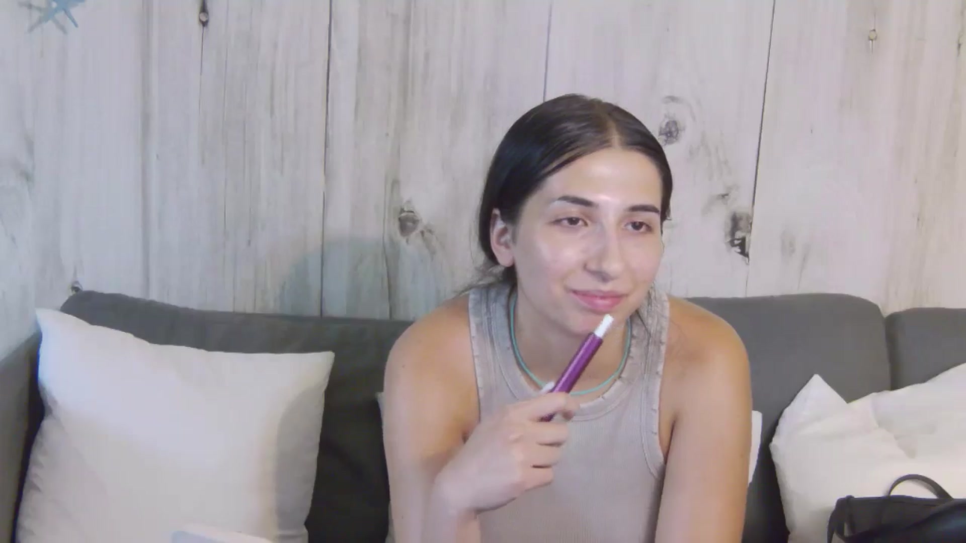 Gallery image thumbnail from Khadijaa's myfreecams stream on, 07/16/2024, 14:10 image 9 of 20