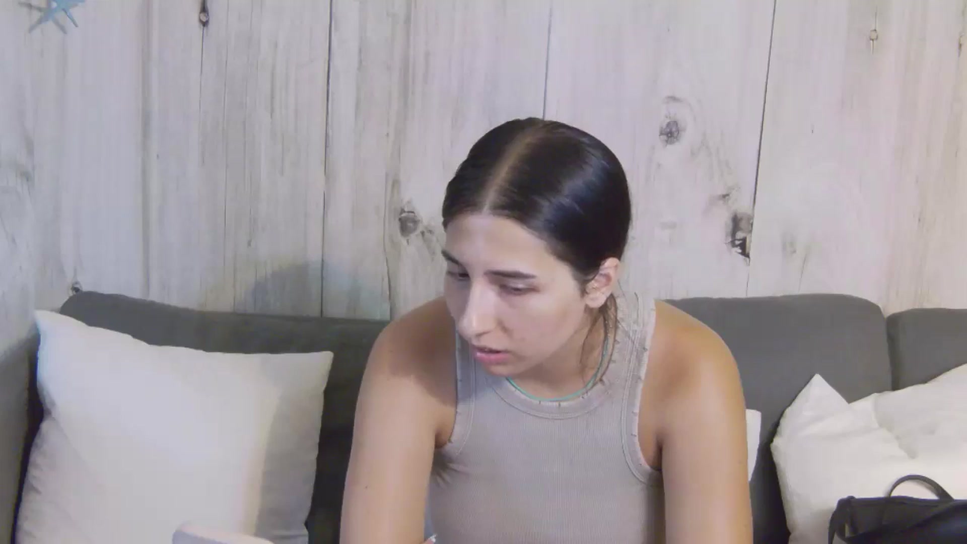 Gallery image thumbnail from Khadijaa's myfreecams stream on, 07/16/2024, 14:10 image 15 of 20