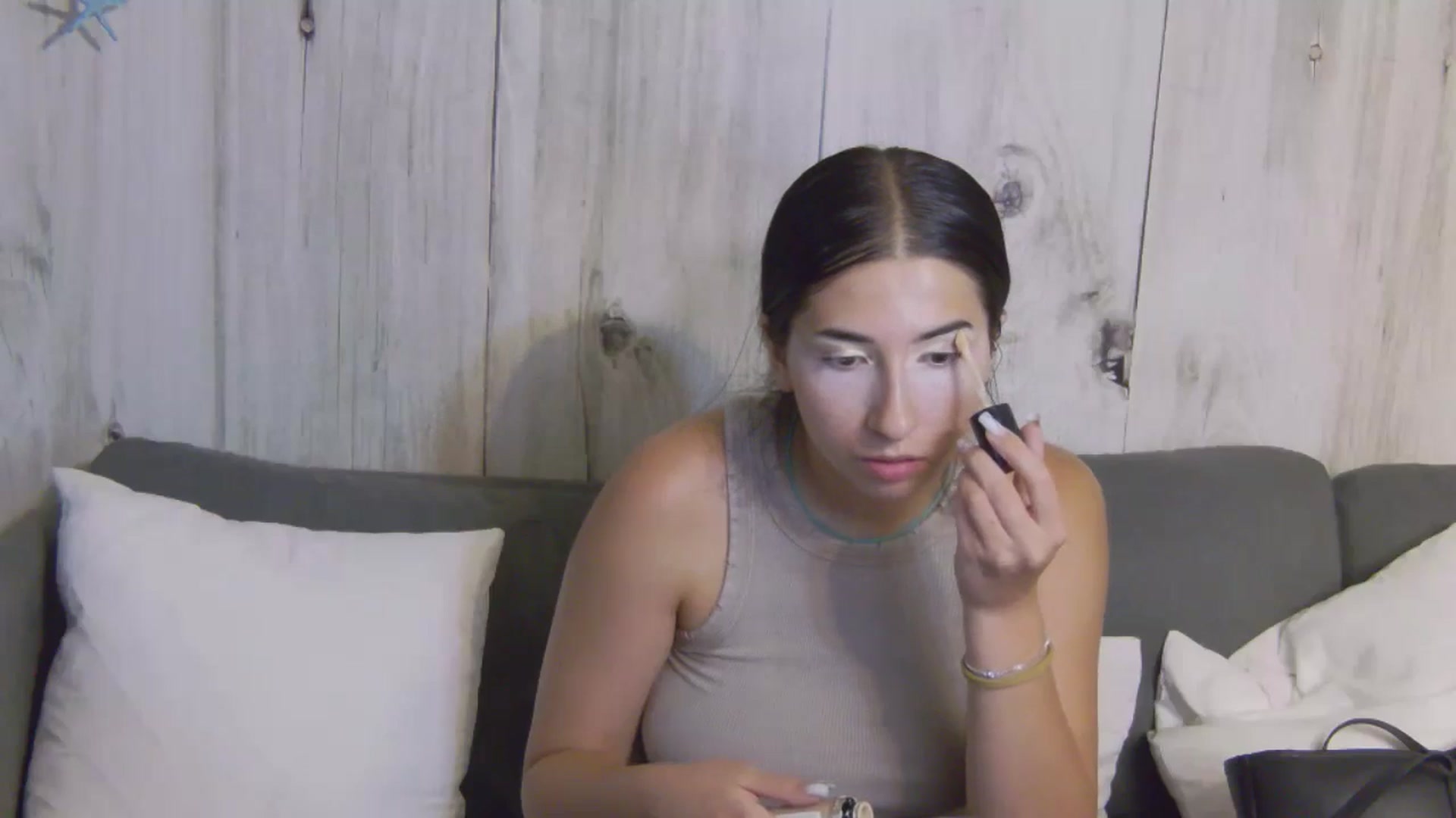 Gallery image thumbnail from Khadijaa's myfreecams stream on, 07/16/2024, 14:34 image 7 of 20