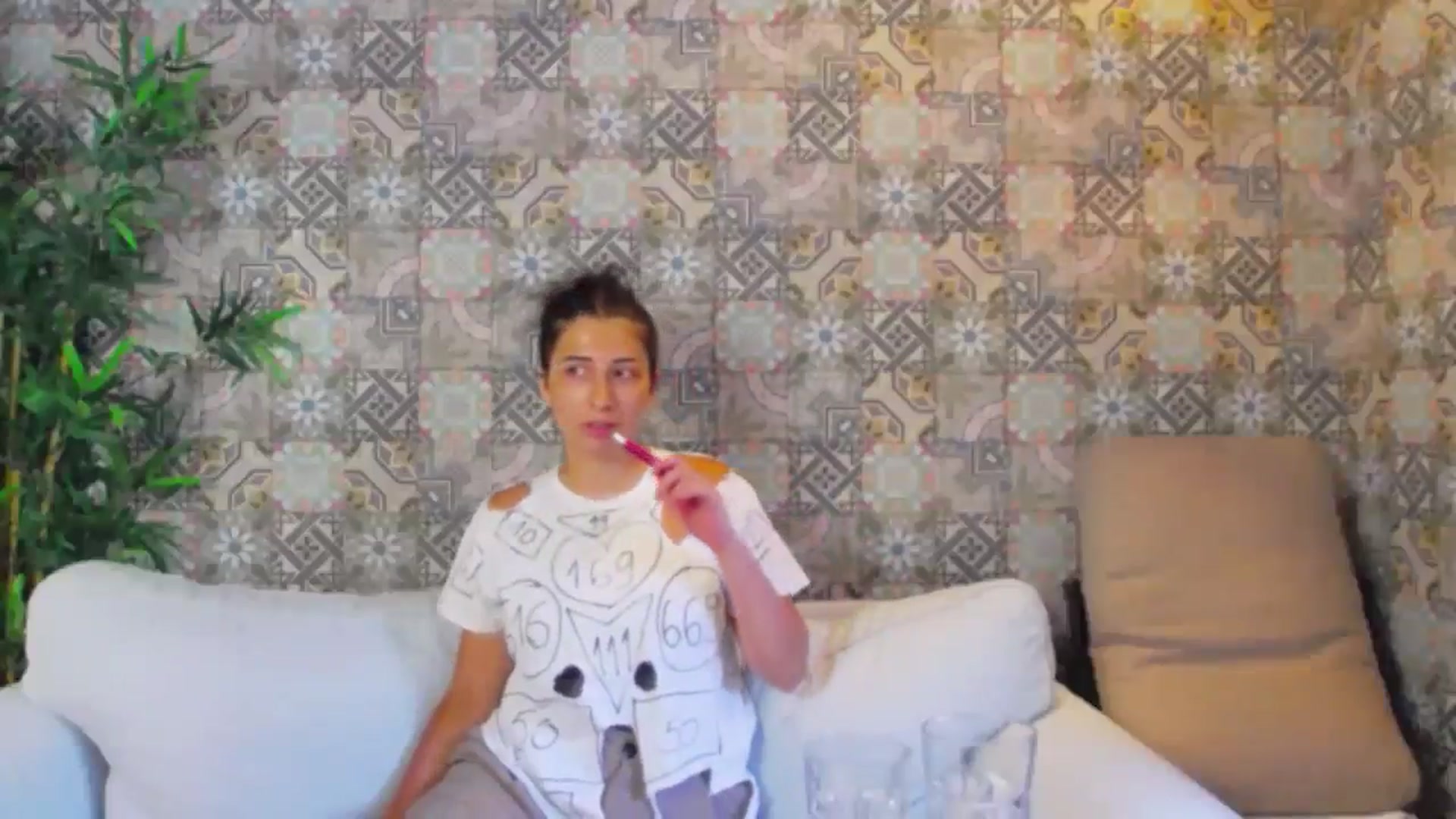 Gallery image thumbnail from Khadijaa's myfreecams stream on, 07/31/2024, 15:16 image 19 of 20