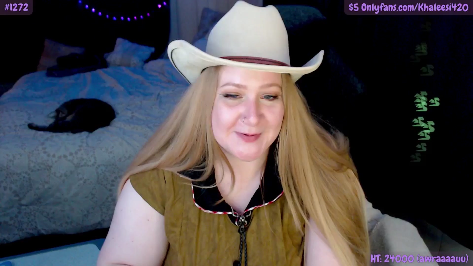 Gallery image thumbnail from Khaleesi420's myfreecams stream on, 10/18/2025, 09:29 image 4 of 20