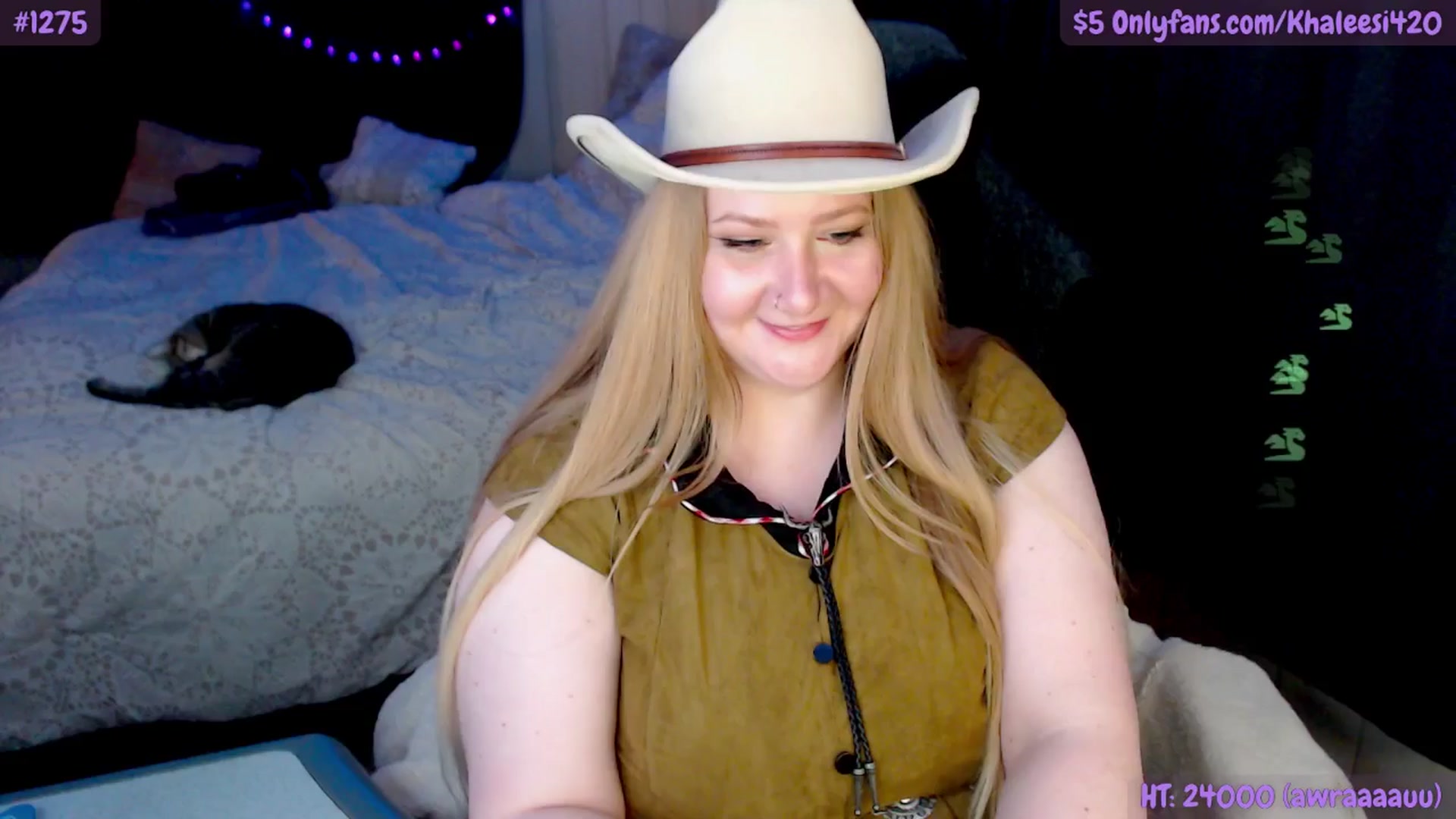 Gallery image thumbnail from Khaleesi420's myfreecams stream on, 10/18/2025, 09:29 image 2 of 20