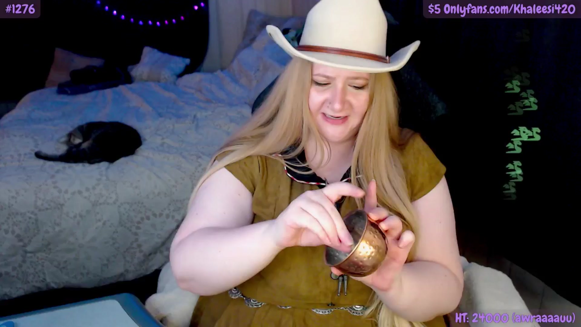 Gallery image thumbnail from Khaleesi420's myfreecams stream on, 10/18/2025, 09:29 image 3 of 20