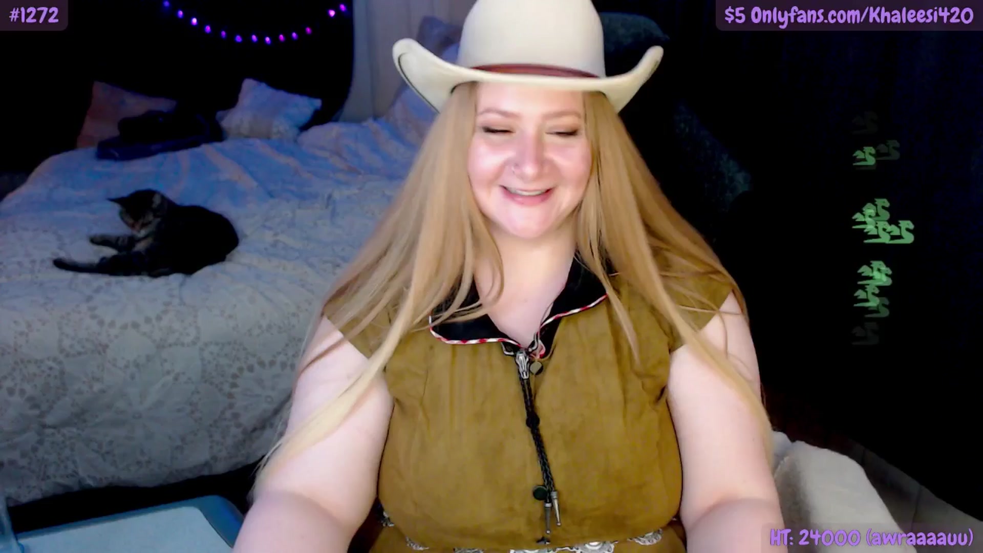 Gallery image thumbnail from Khaleesi420's myfreecams stream on, 10/18/2025, 09:29 image 6 of 20