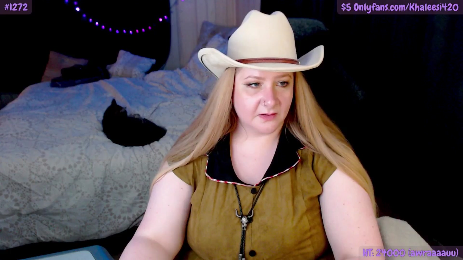 Gallery image thumbnail from Khaleesi420's myfreecams stream on, 10/18/2025, 10:18 image 10 of 20